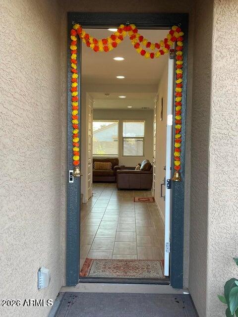 9115 W GLENROSA Avenue