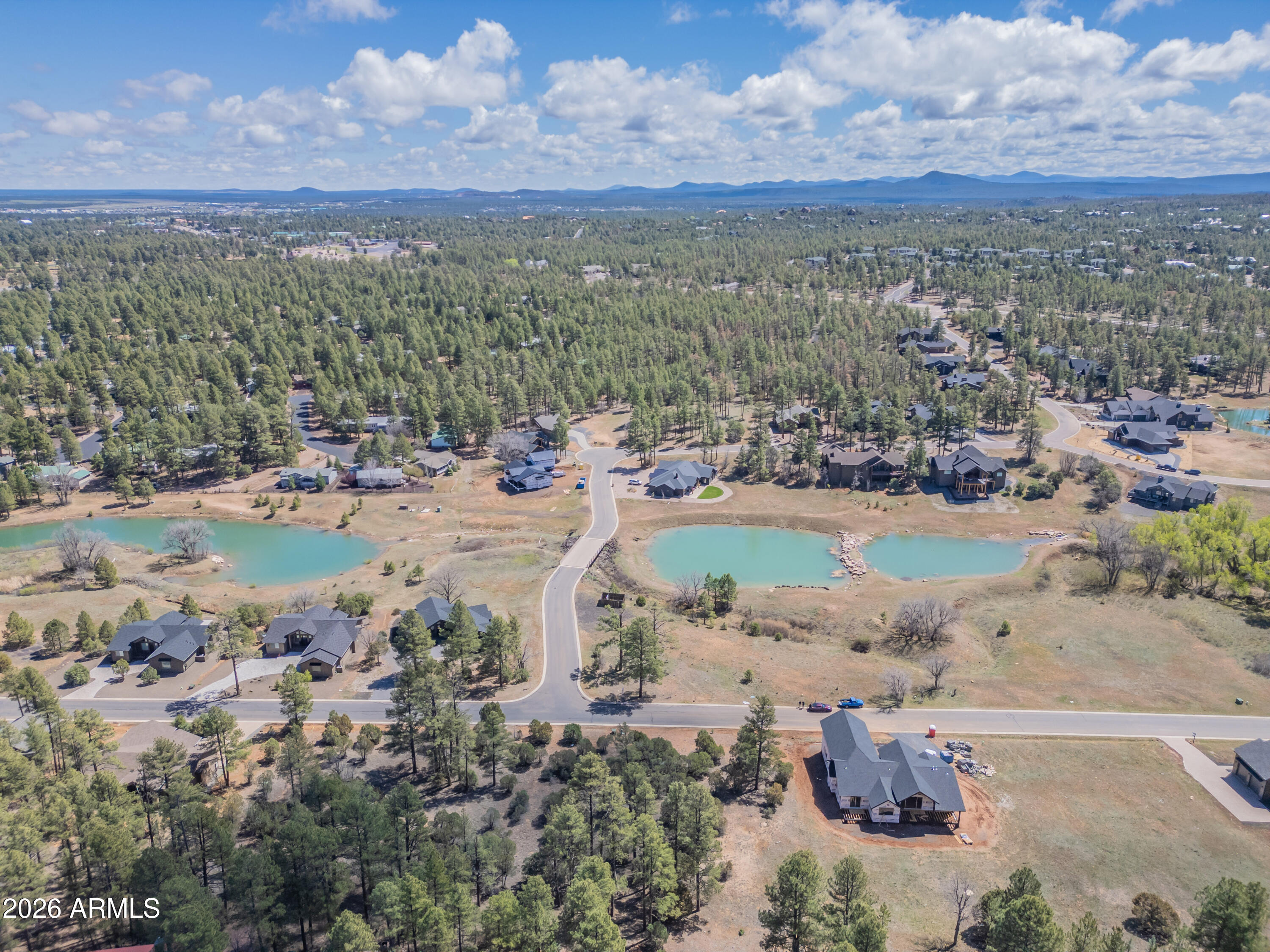 1260 S Lakeside Trail 24