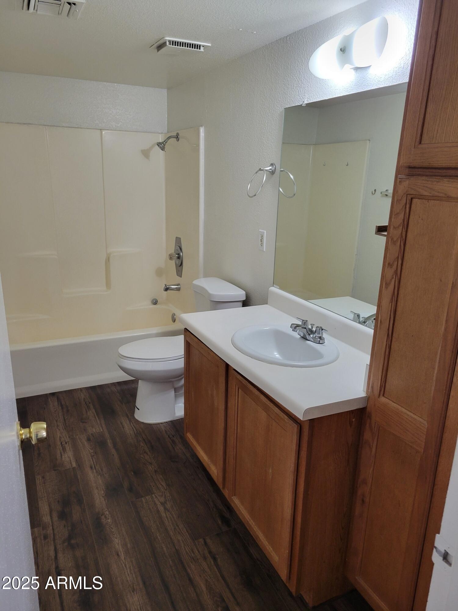 2419 N AMARILLO Street 16