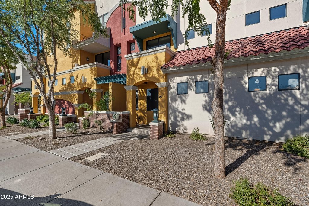 Photo of 123 N Washington Street #26, Chandler, AZ 85225 (MLS # 6919495)