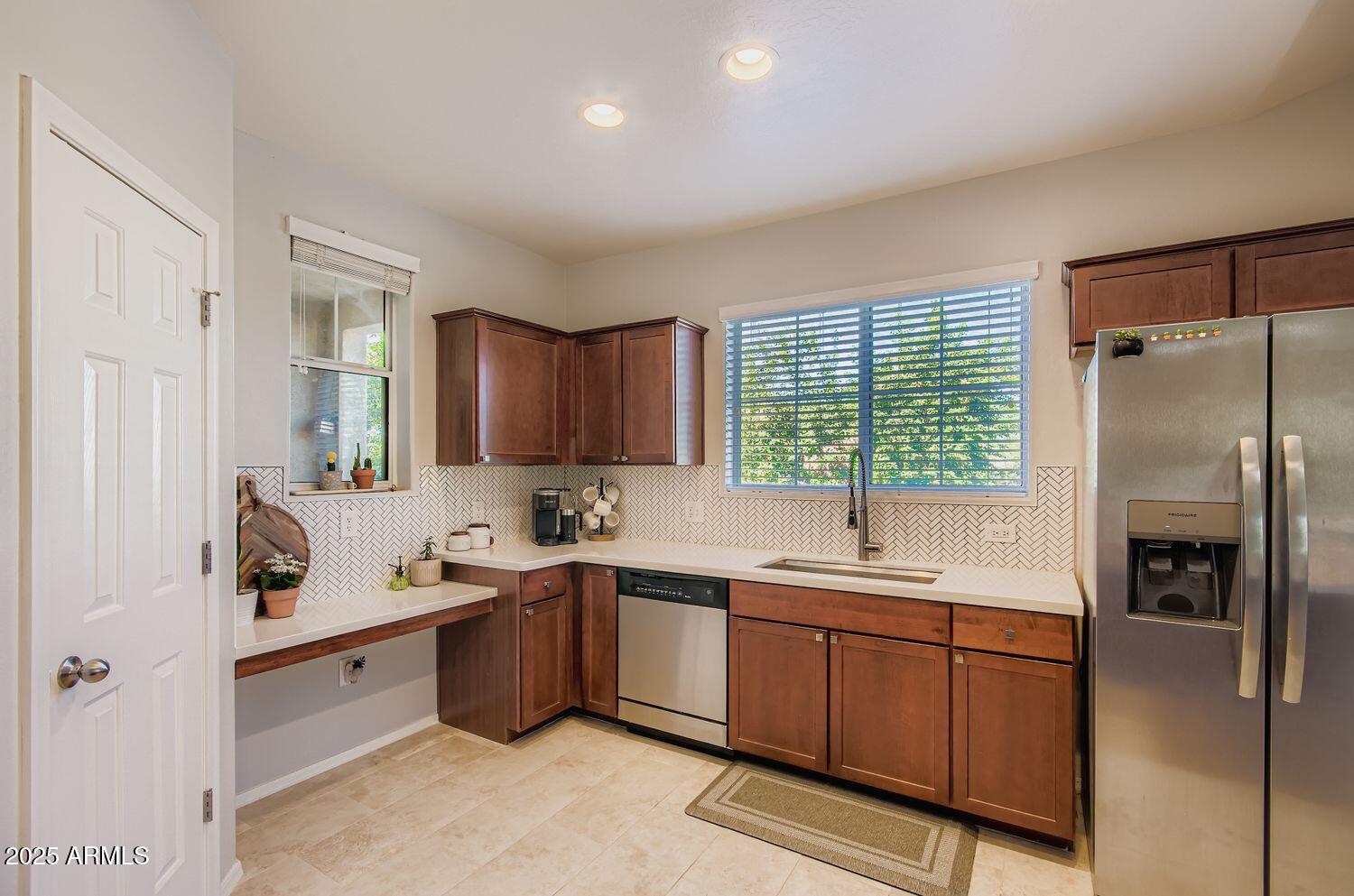 14575 W MOUNTAIN VIEW Boulevard 122