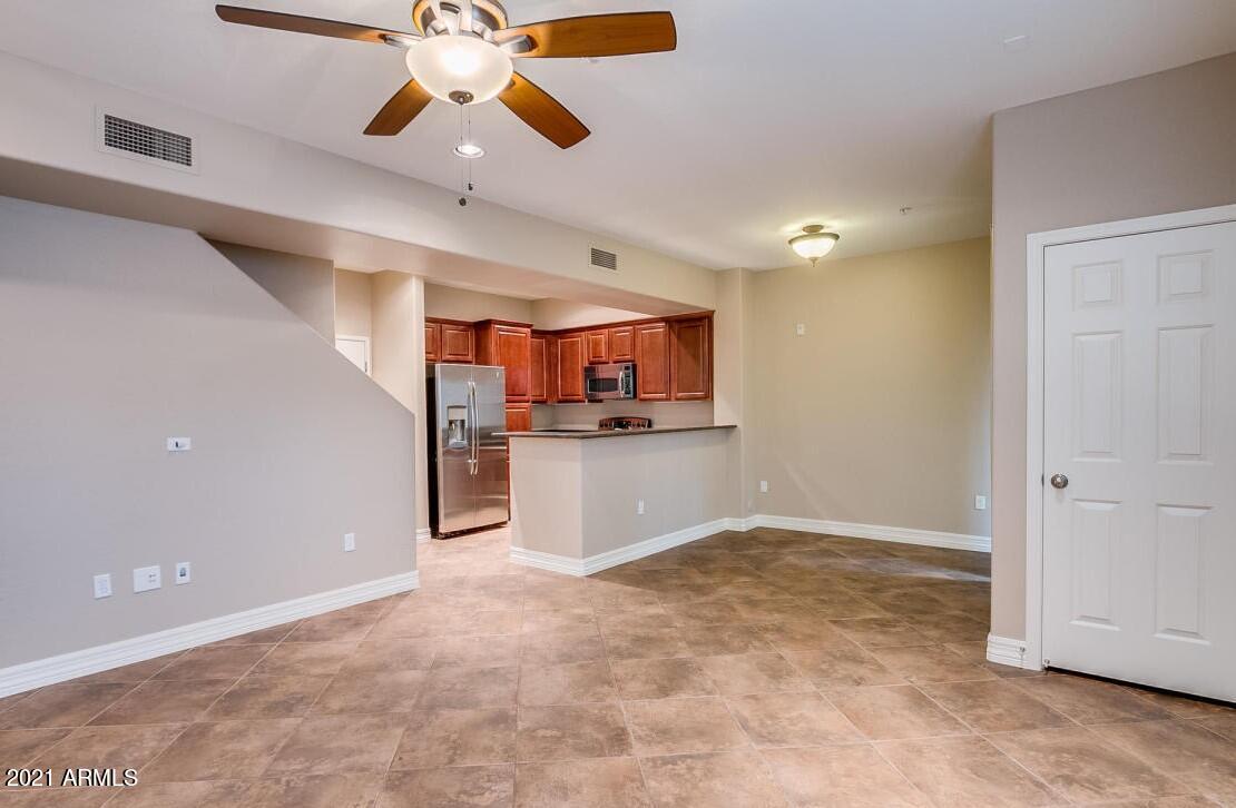 3935 E ROUGH RIDER Road 1020