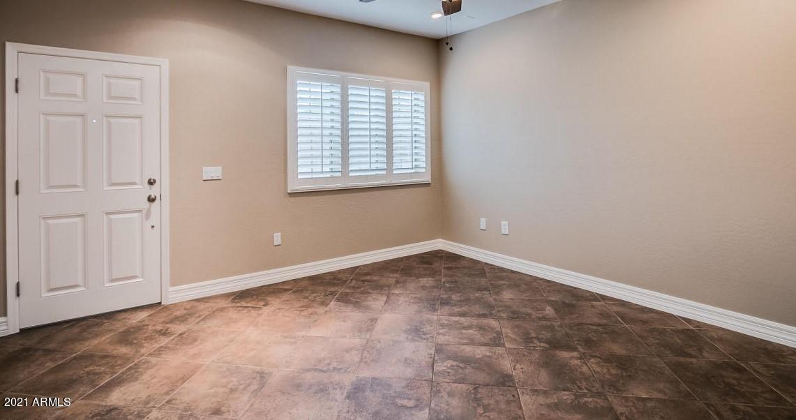 3935 E ROUGH RIDER Road 1020