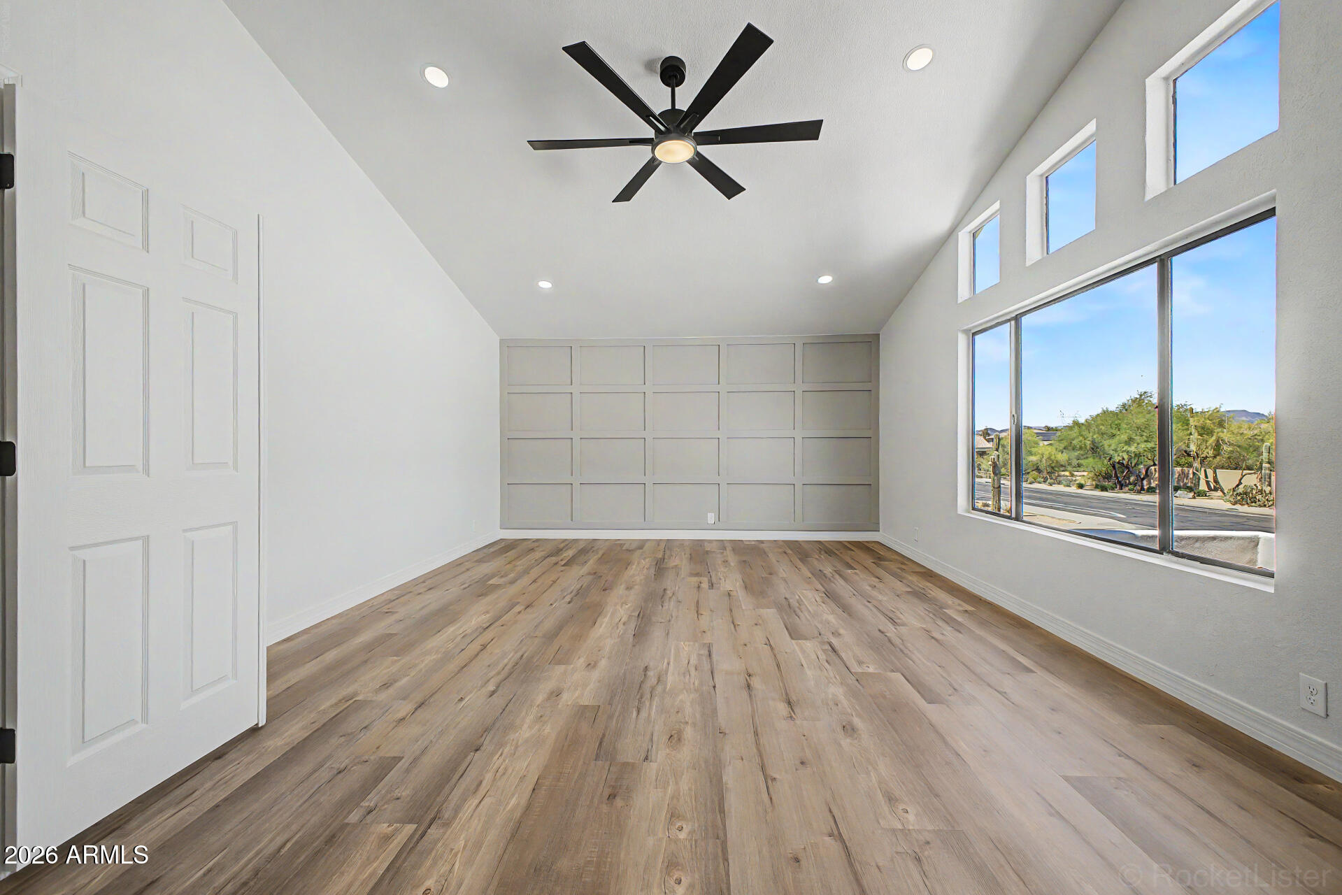 DESERT WILLOW ESTATES AT TATUM RANCH REPLAT - Residential