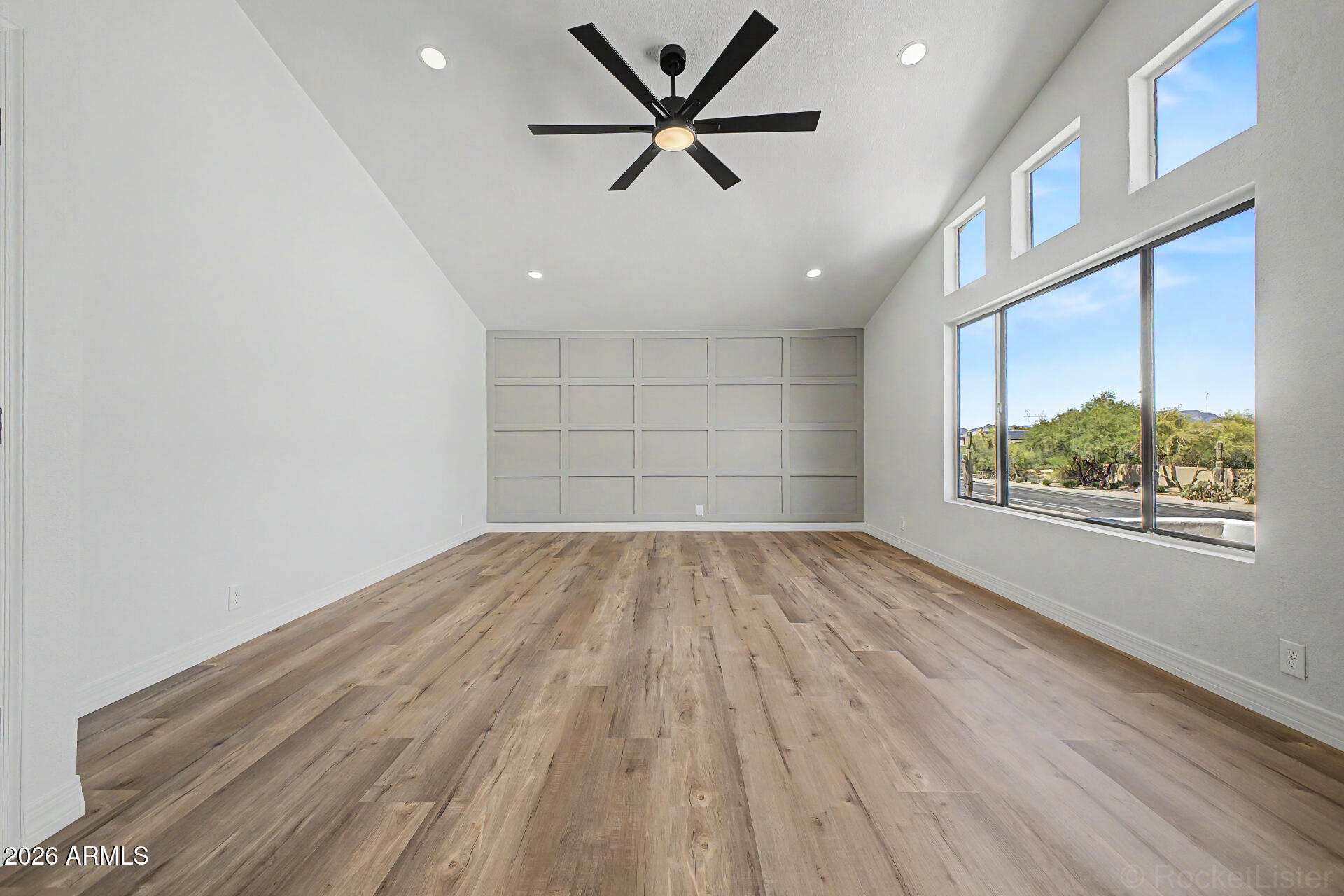 DESERT WILLOW ESTATES AT TATUM RANCH REPLAT - Residential