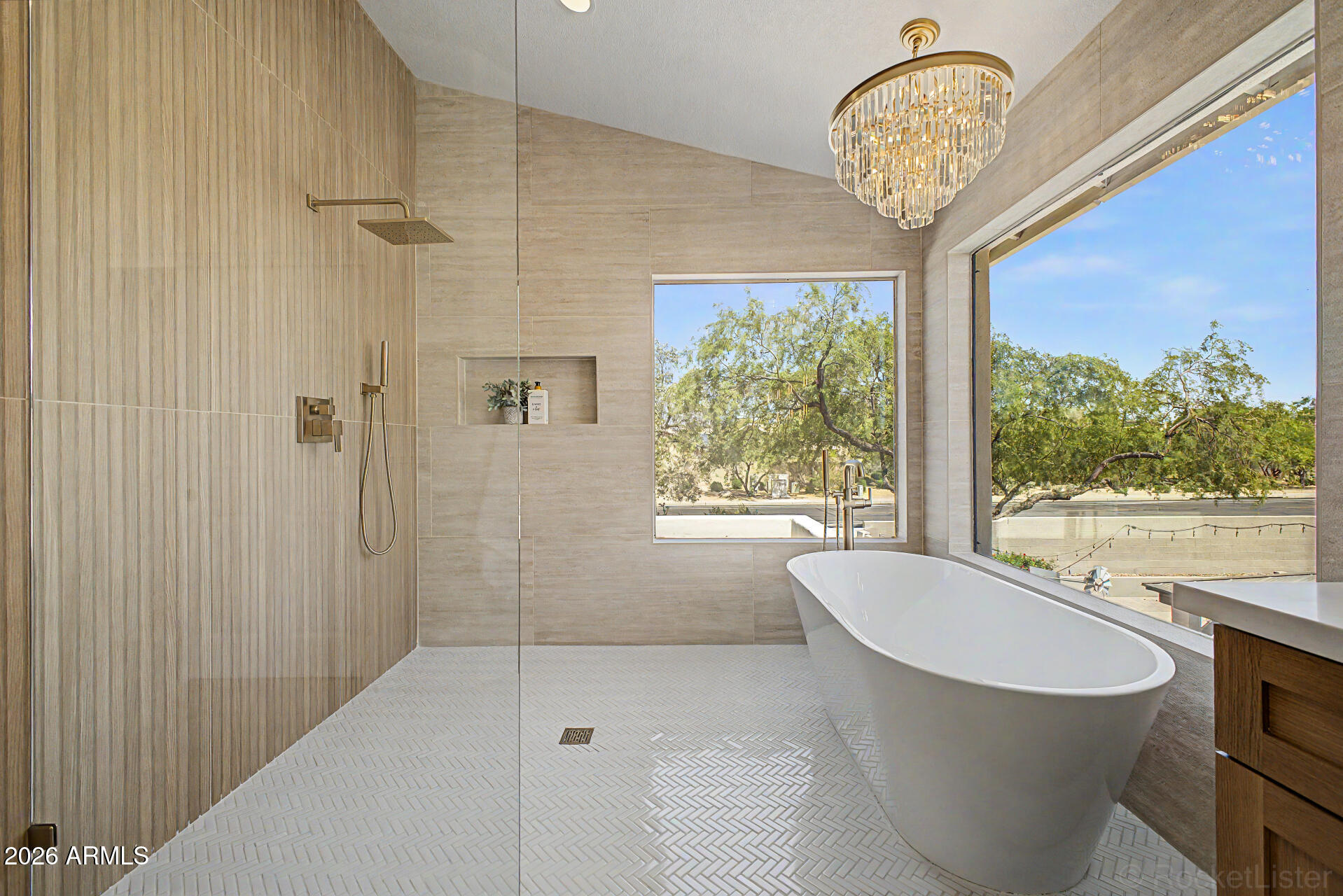 DESERT WILLOW ESTATES AT TATUM RANCH REPLAT - Residential