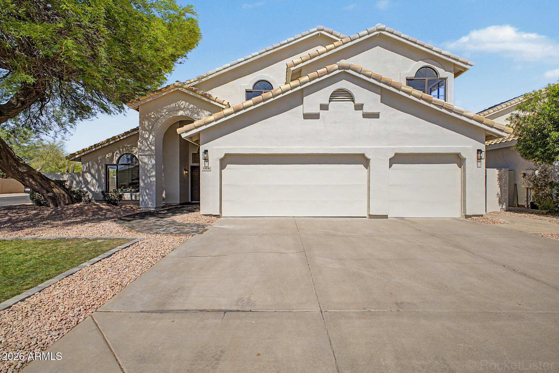 DESERT WILLOW ESTATES AT TATUM RANCH REPLAT - Residential
