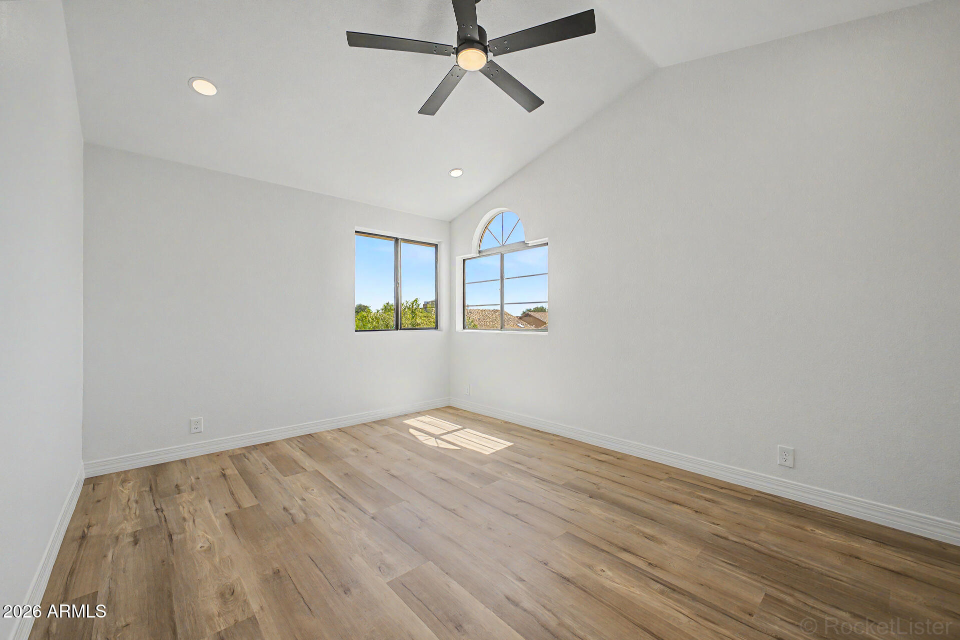 DESERT WILLOW ESTATES AT TATUM RANCH REPLAT - Residential
