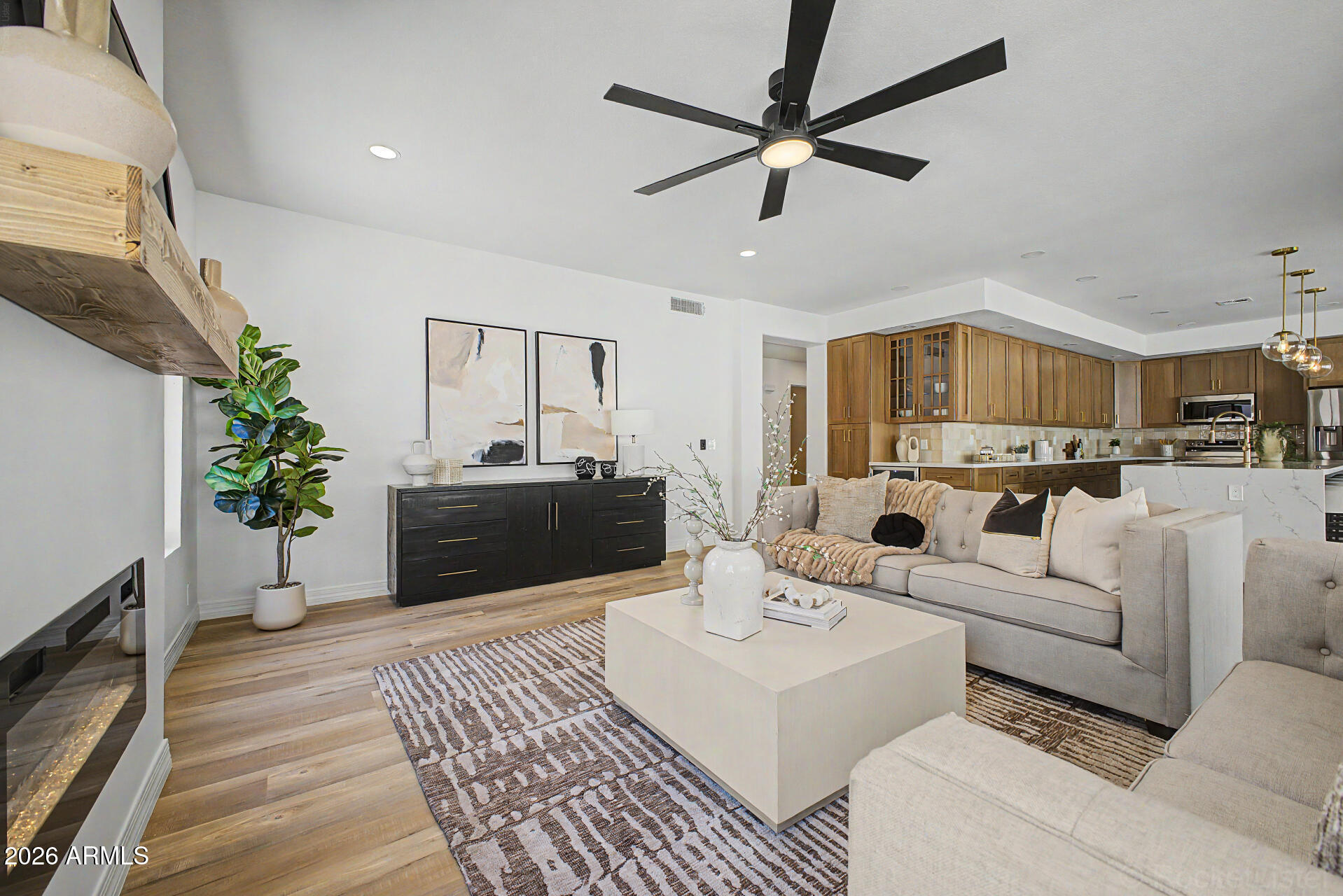 DESERT WILLOW ESTATES AT TATUM RANCH REPLAT - Residential