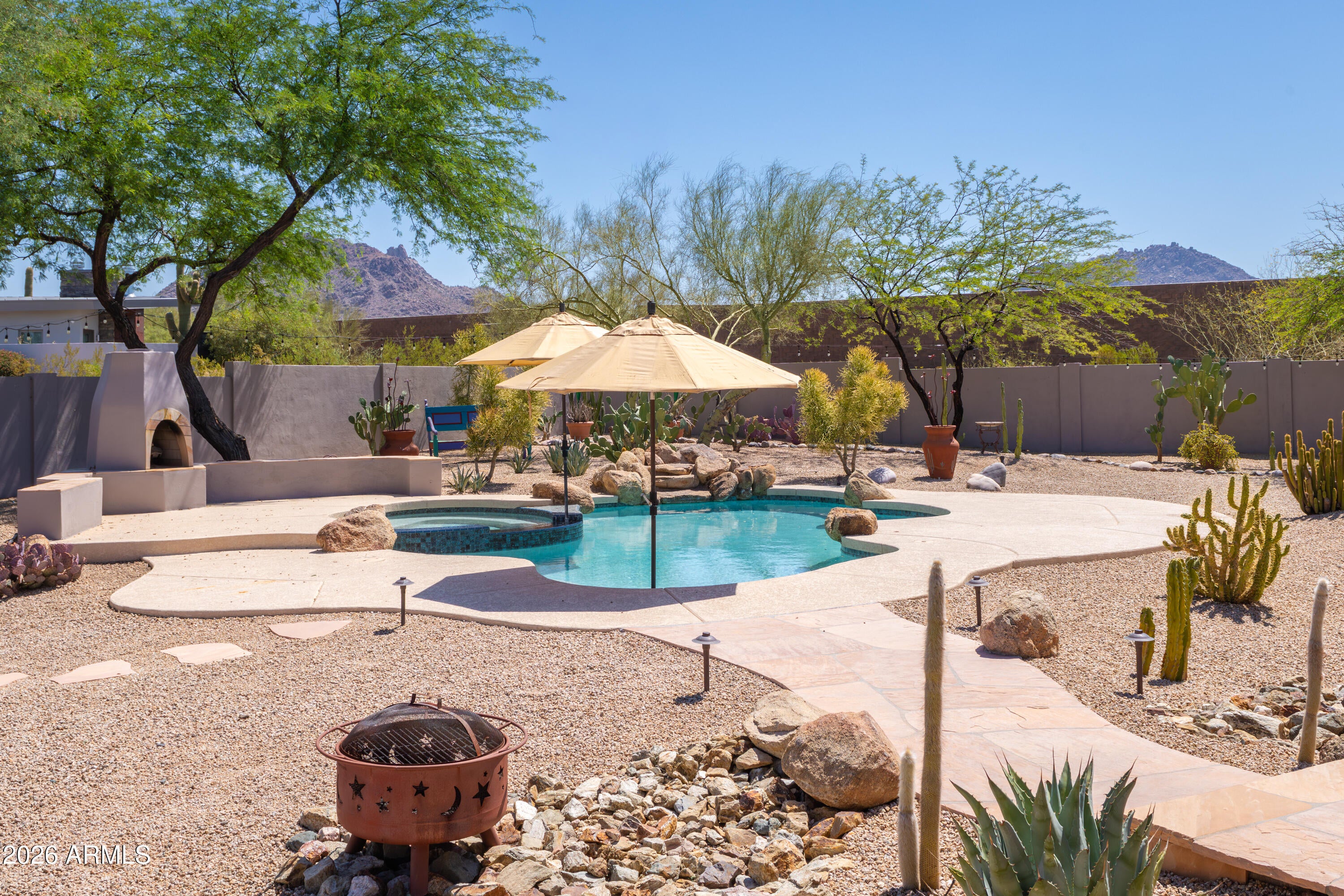 8626 E Santa Catalina Dr, Scottsdale, AZ, 85255, USA, 4 Bedrooms Bedrooms, ,3 BathroomsBathrooms,Residential,Contingent,8626 E Santa Catalina Dr,7043850