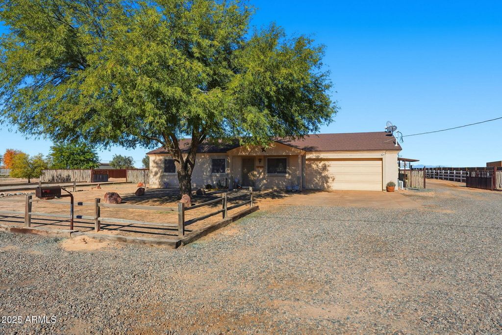 Photo of 3356 E Gurr Lane, Coolidge, AZ 85128 (MLS # 6960505)