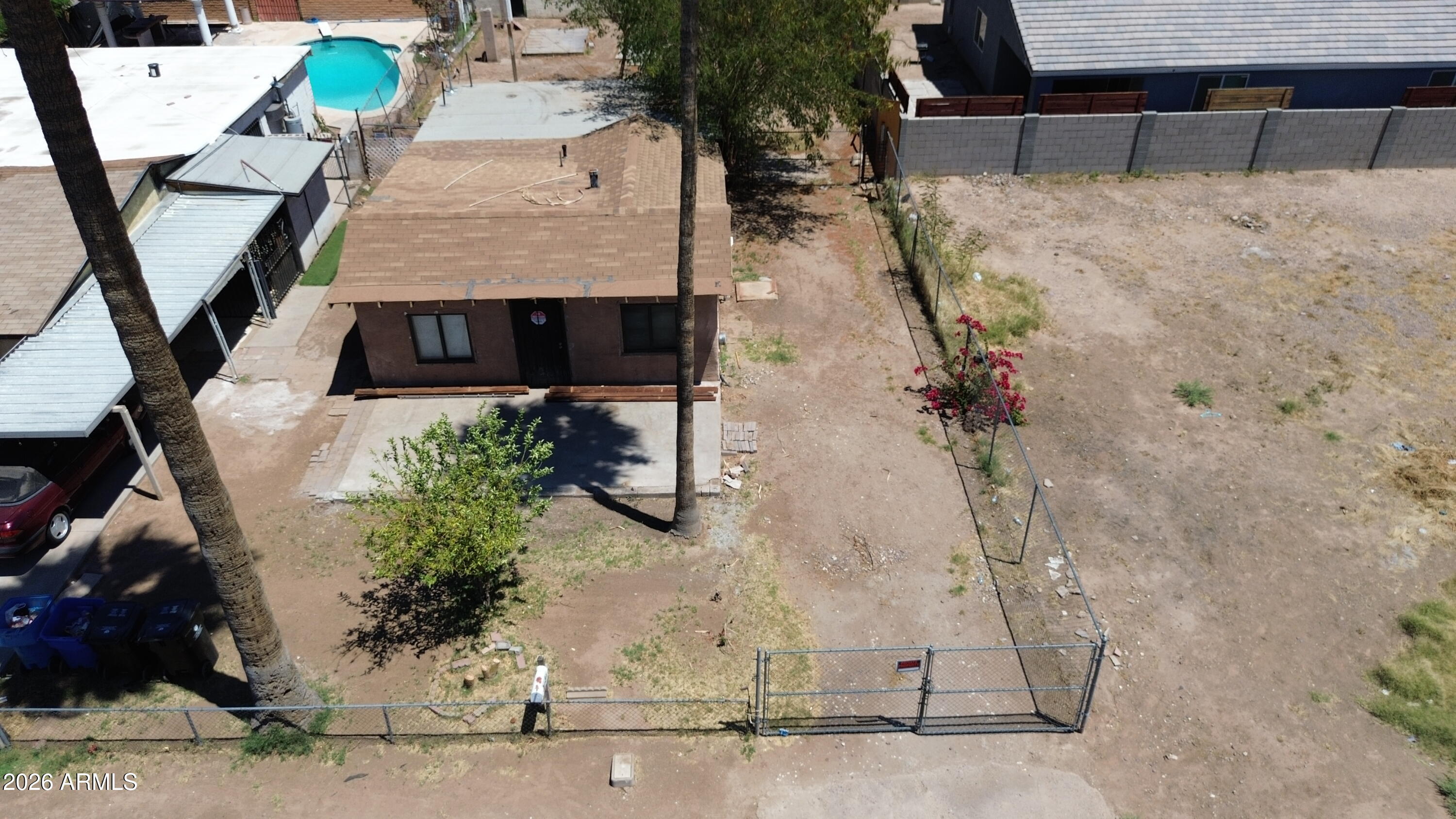 1637 S 5TH Street