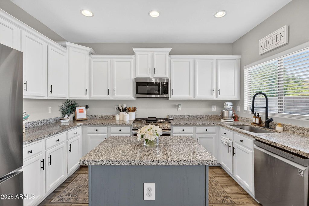 Photo of 118 W Dragon Tree Avenue, Queen Creek, AZ 85140 (MLS # 6989562)