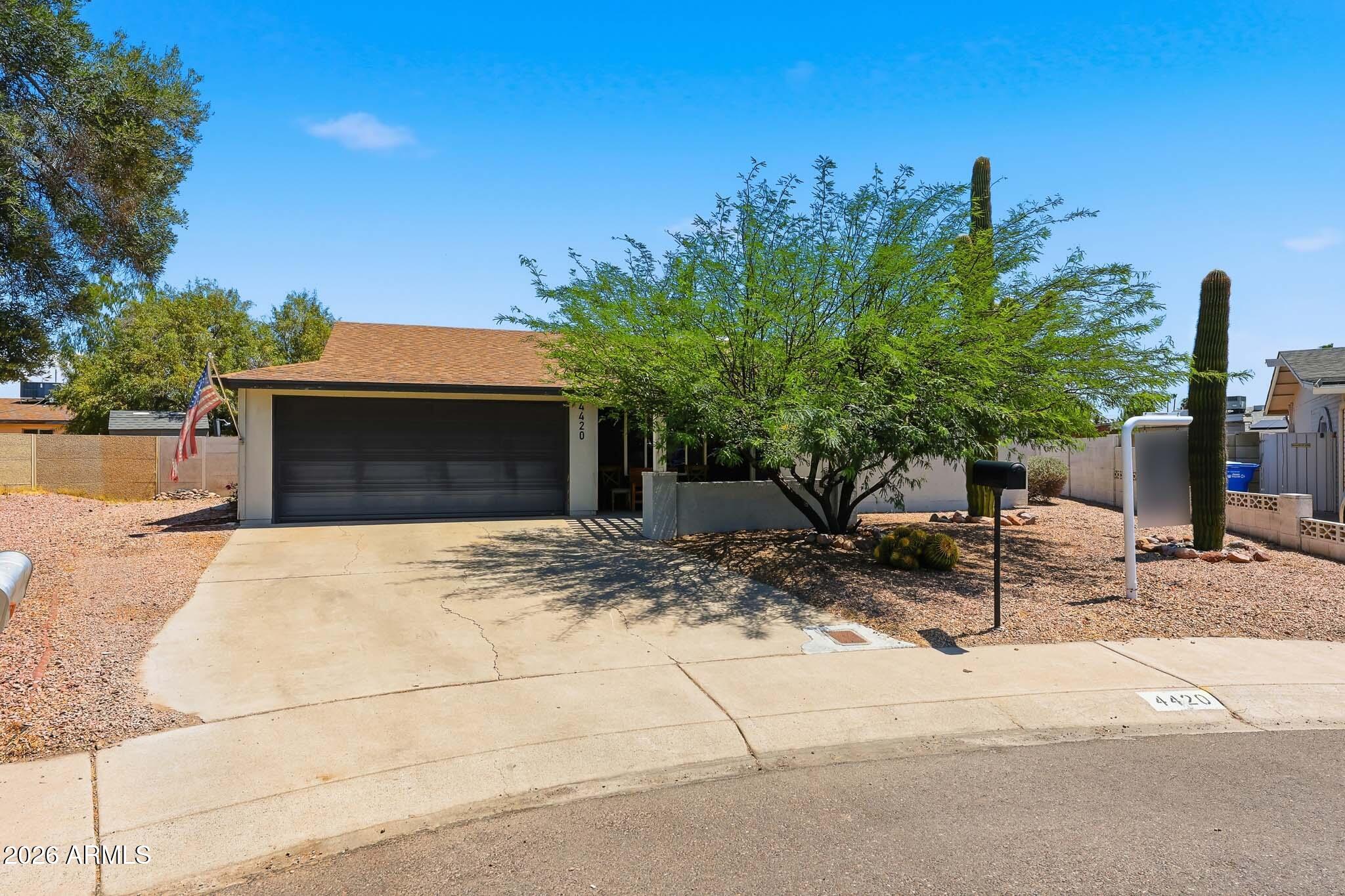 4420 W CHOLLA Street