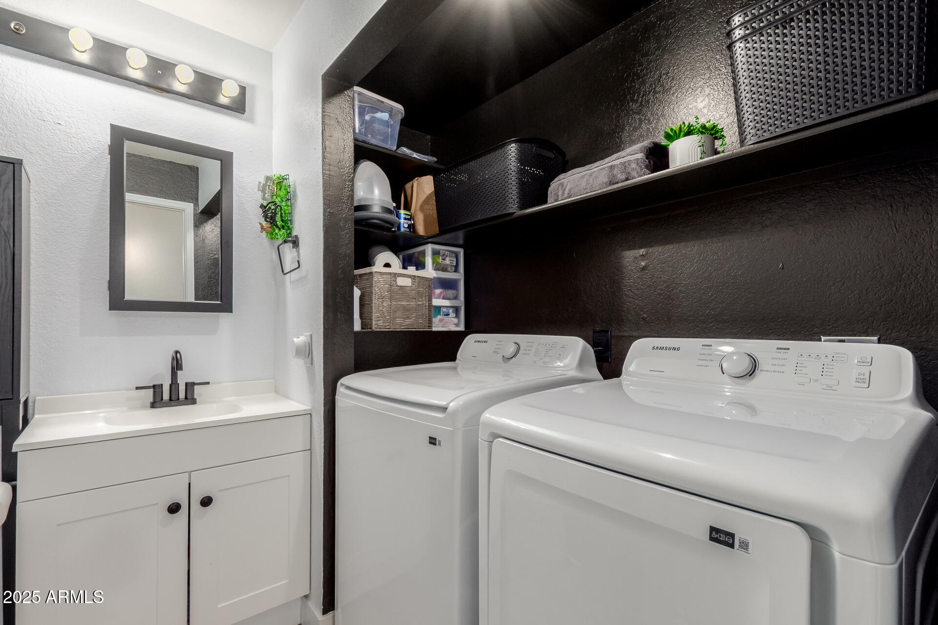 3401 W MORROW Drive 5