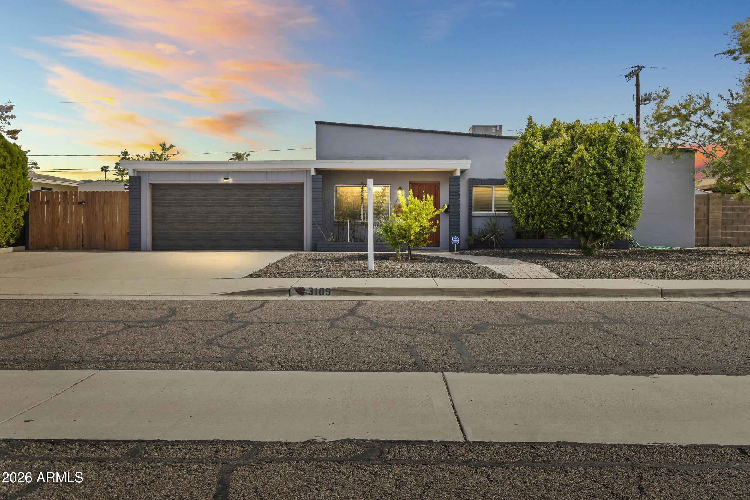 3109 E LARKSPUR Drive
