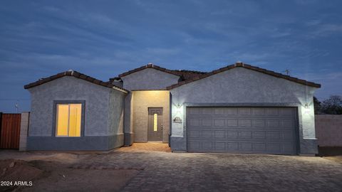 A home in Arizona City