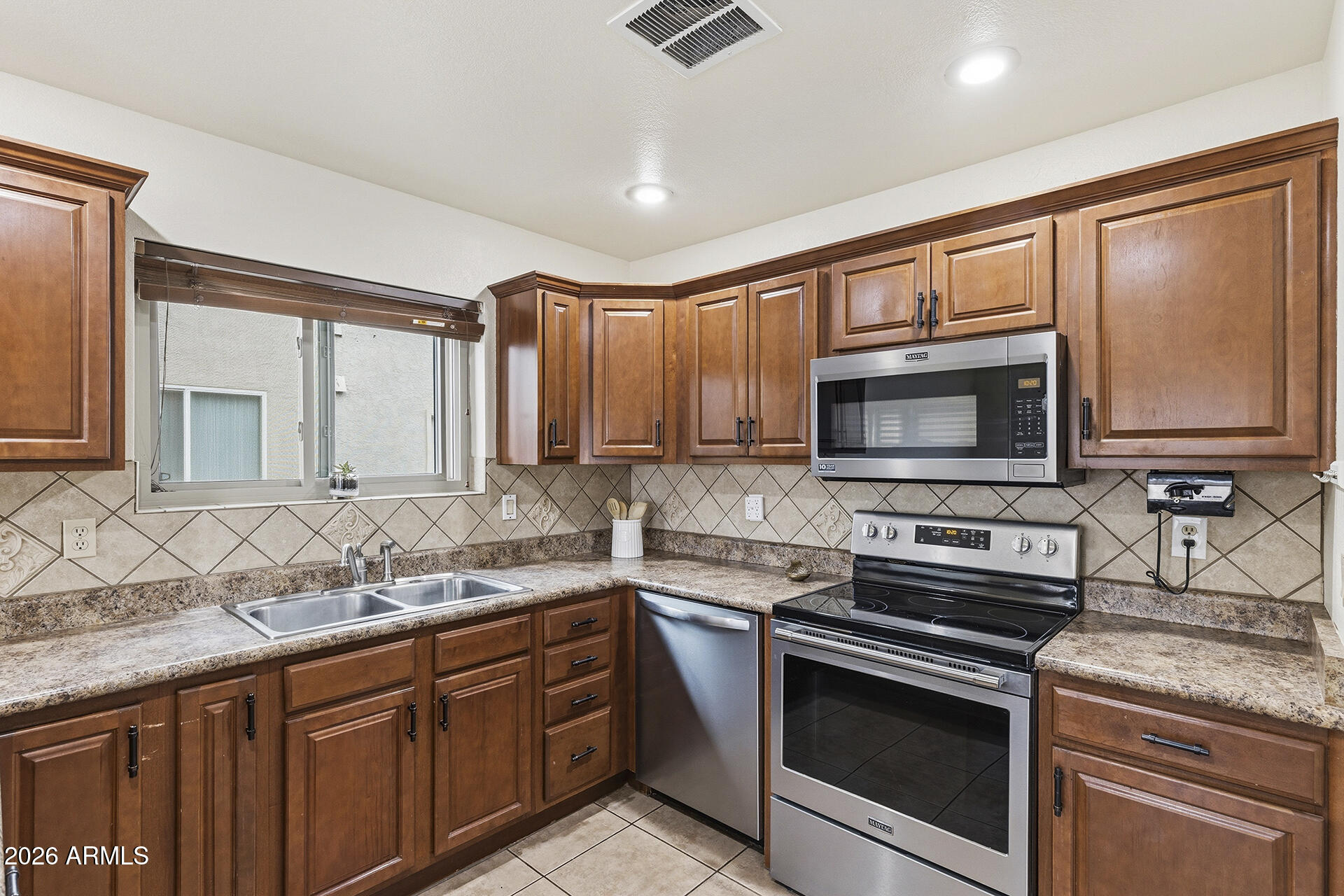 GOLDEN SPRINGS III - Residential