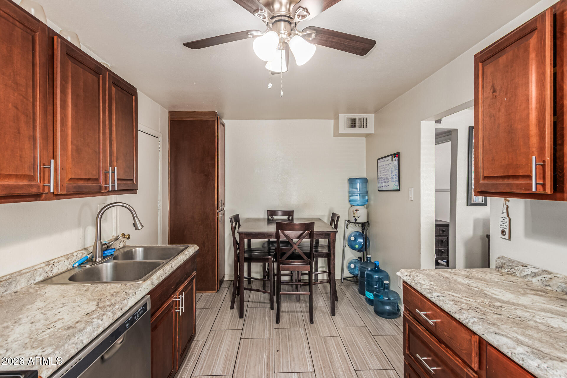 3036 W CYPRESS Street