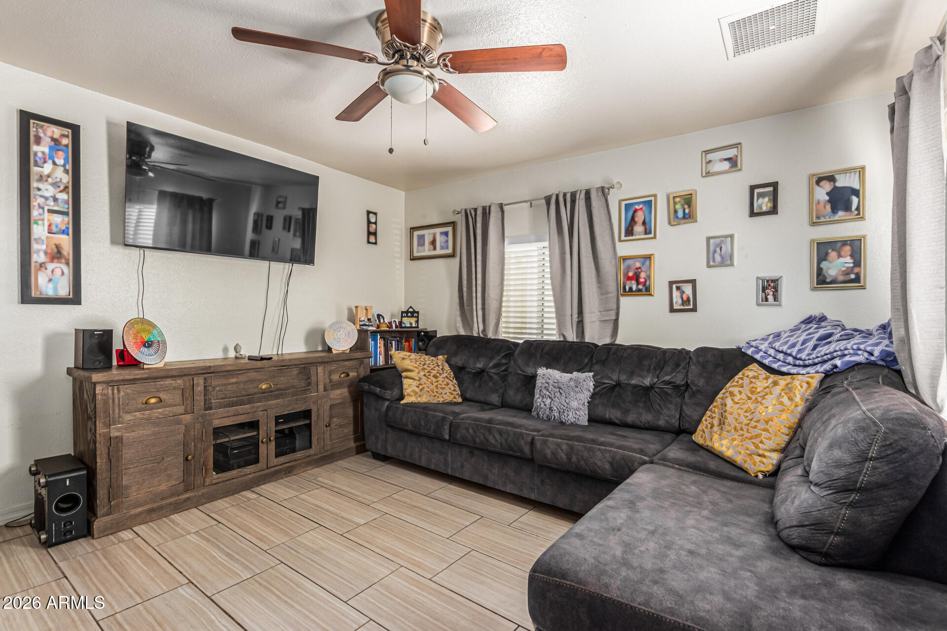 3036 W CYPRESS Street