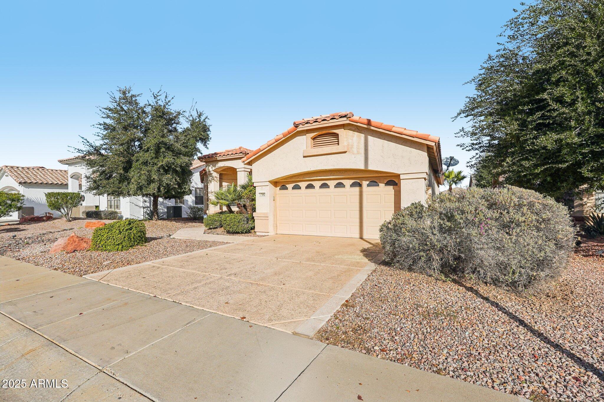 17982 W UDALL Drive W