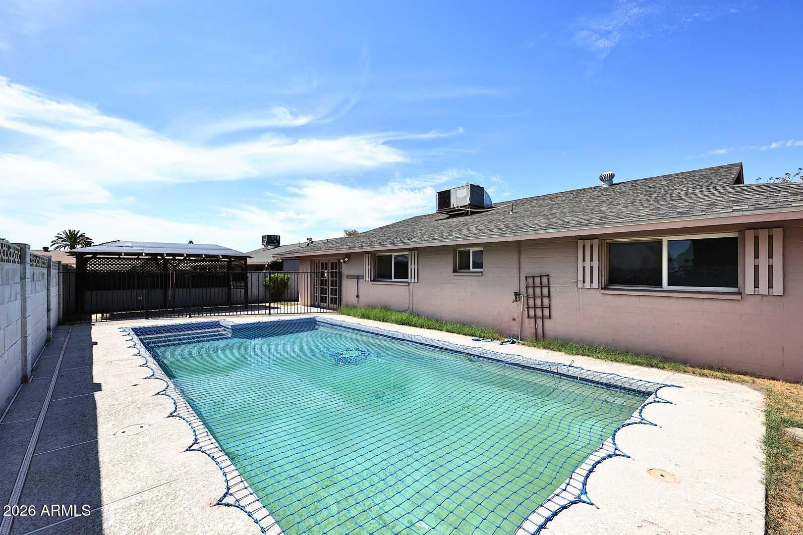 3541 W SAHUARO Drive