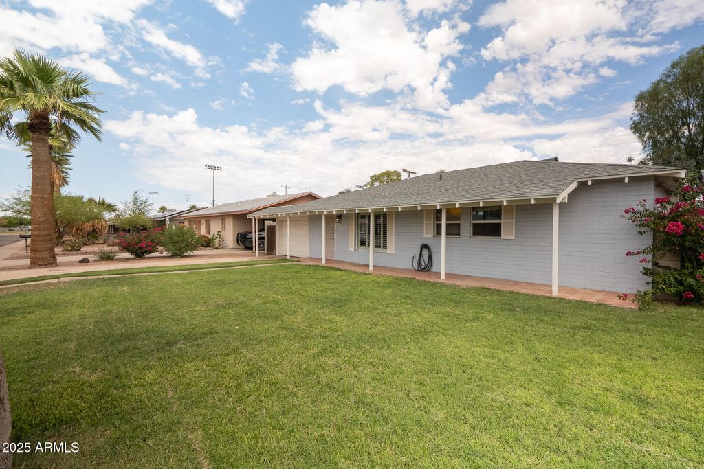 Photo of 914 N Cameron Avenue, Casa Grande, AZ 85122 (MLS # 6923515)