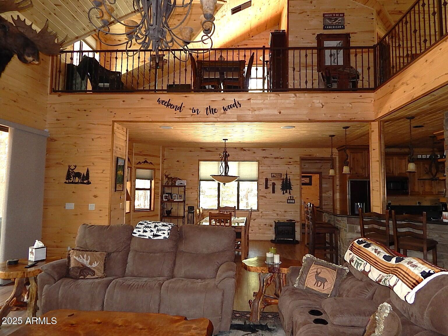 2372 Summer Loop