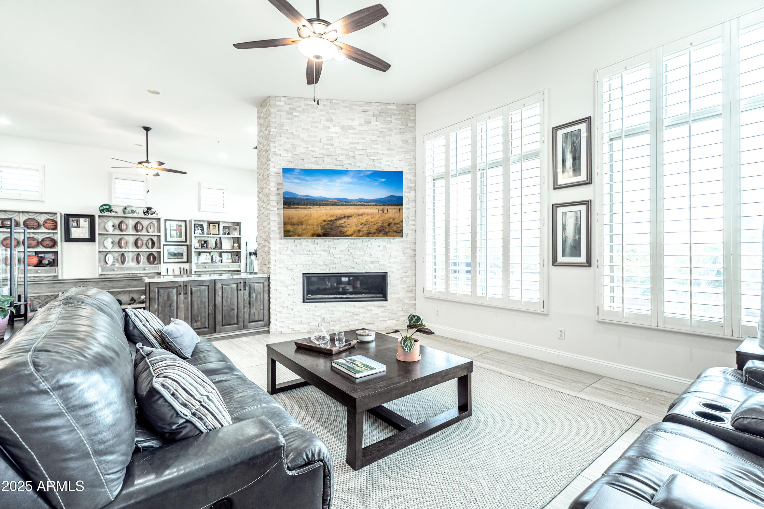 Scottsdale, Arizona 85255, United States, 4 Bedrooms Bedrooms, ,4 BathroomsBathrooms,Residential,Pending,204608