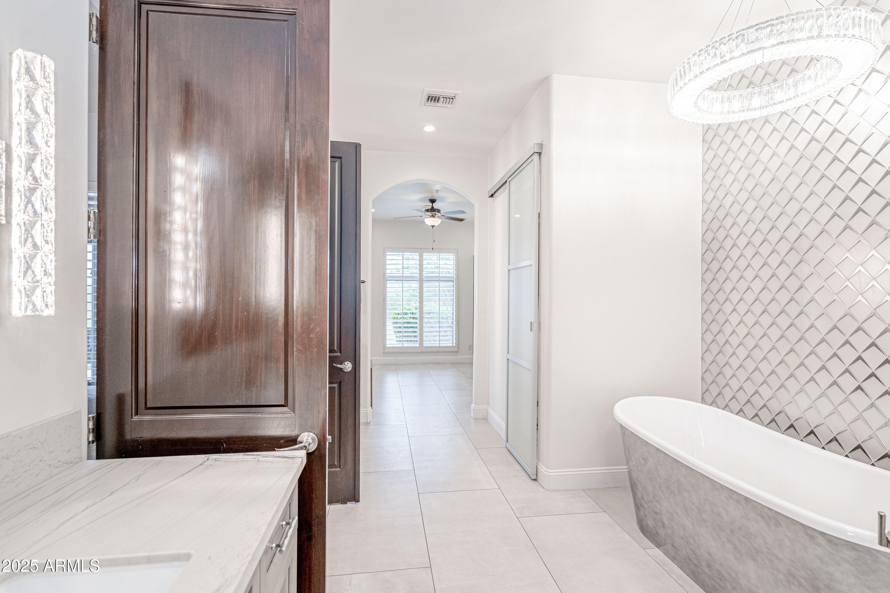 Scottsdale, Arizona 85255, United States, 4 Bedrooms Bedrooms, ,4 BathroomsBathrooms,Residential,Pending,204608