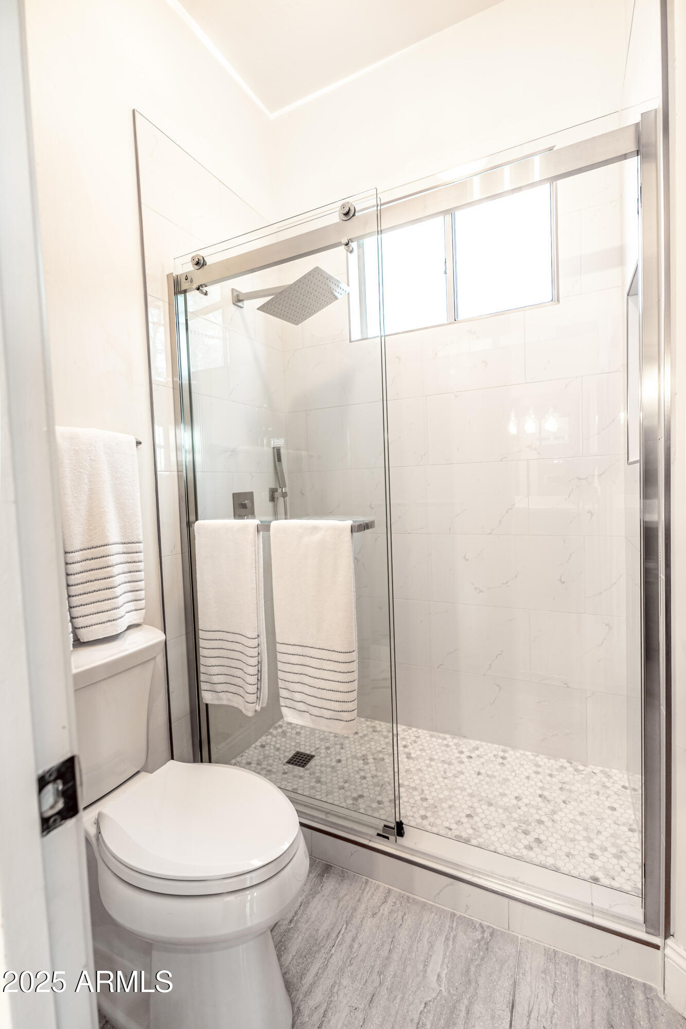 Scottsdale, Arizona 85255, United States, 4 Bedrooms Bedrooms, ,4 BathroomsBathrooms,Residential,Pending,204608