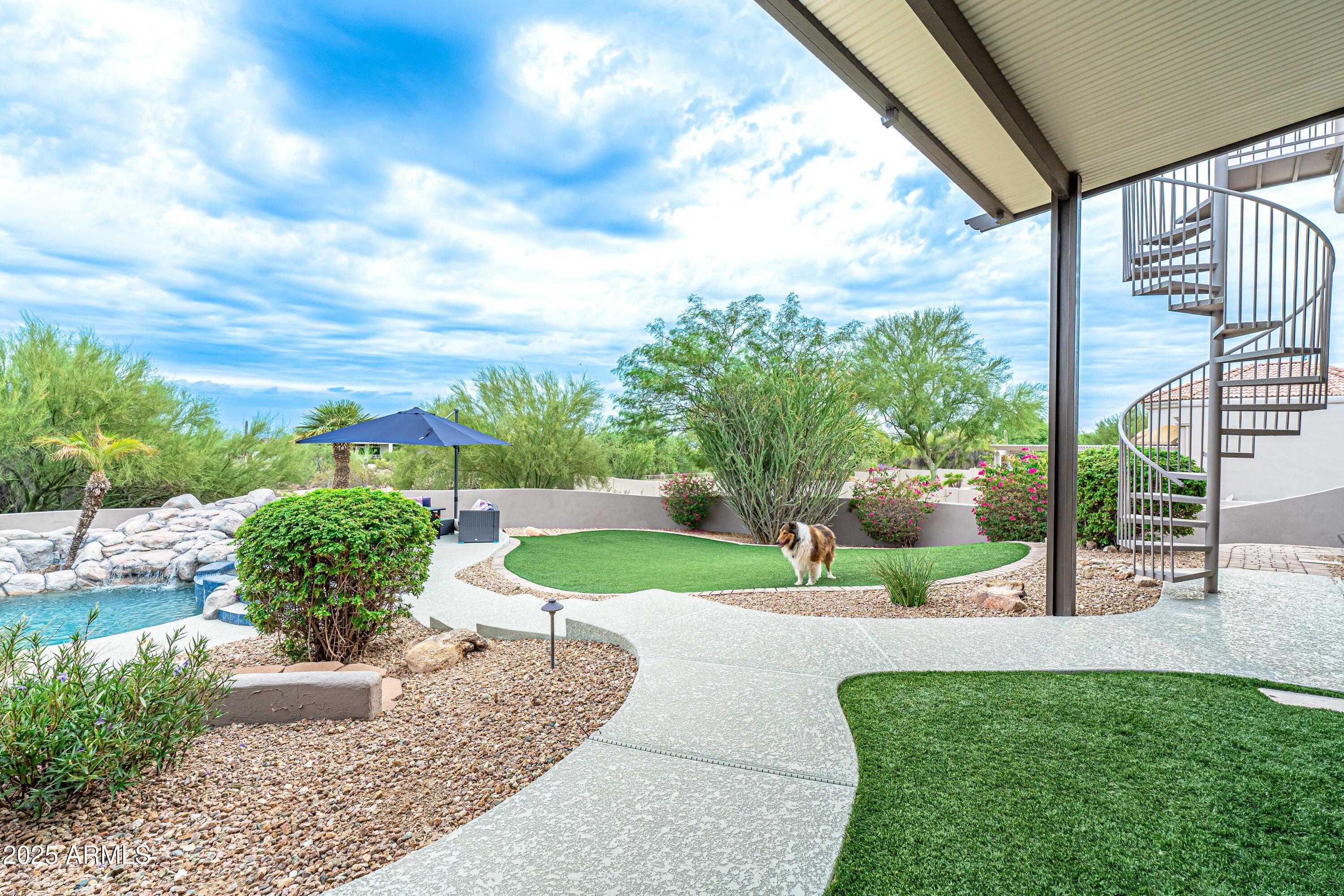 Scottsdale, Arizona 85255, United States, 4 Bedrooms Bedrooms, ,4 BathroomsBathrooms,Residential,Pending,204608