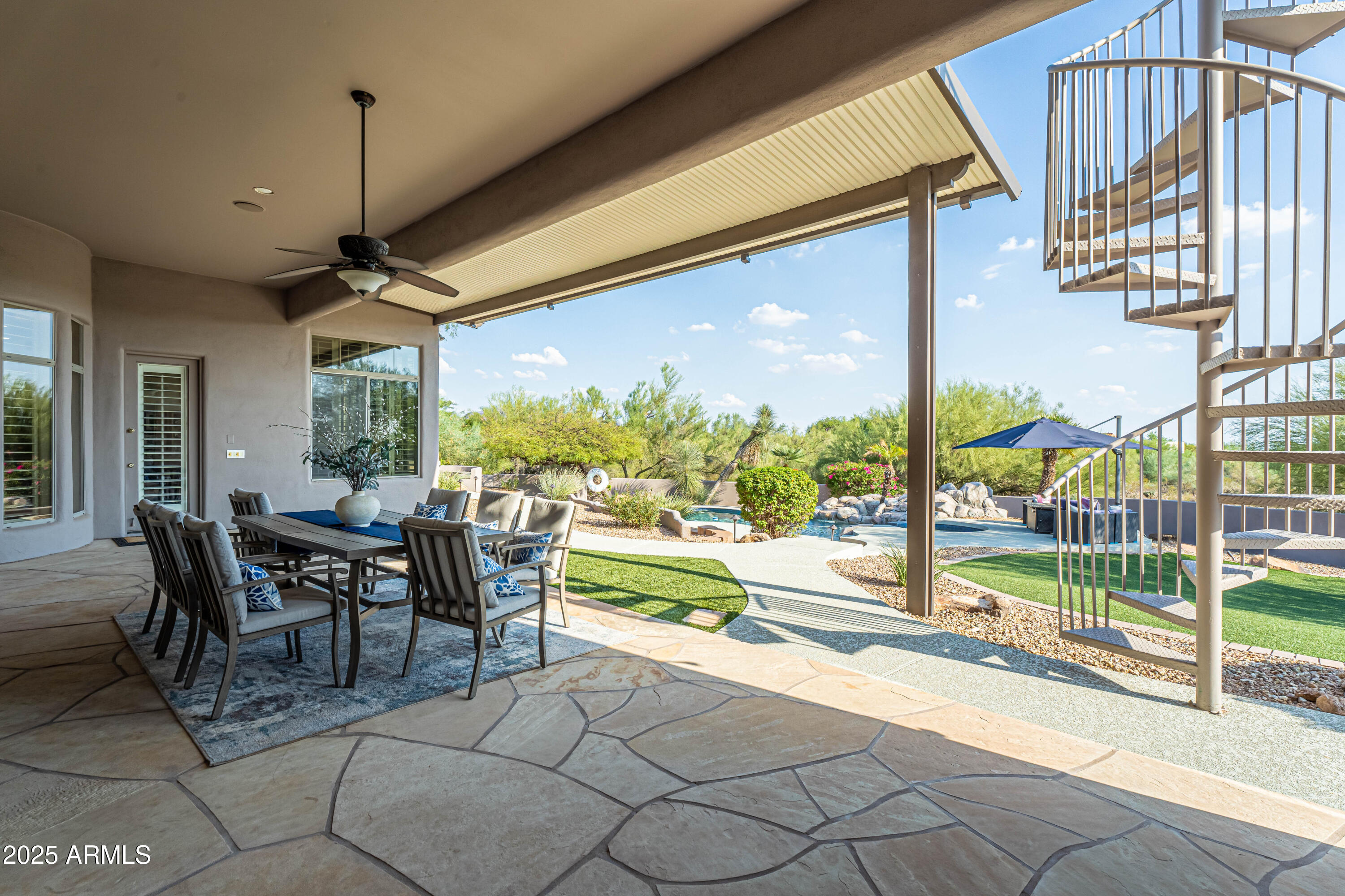 Scottsdale, Arizona 85255, United States, 4 Bedrooms Bedrooms, ,4 BathroomsBathrooms,Residential,Pending,204608