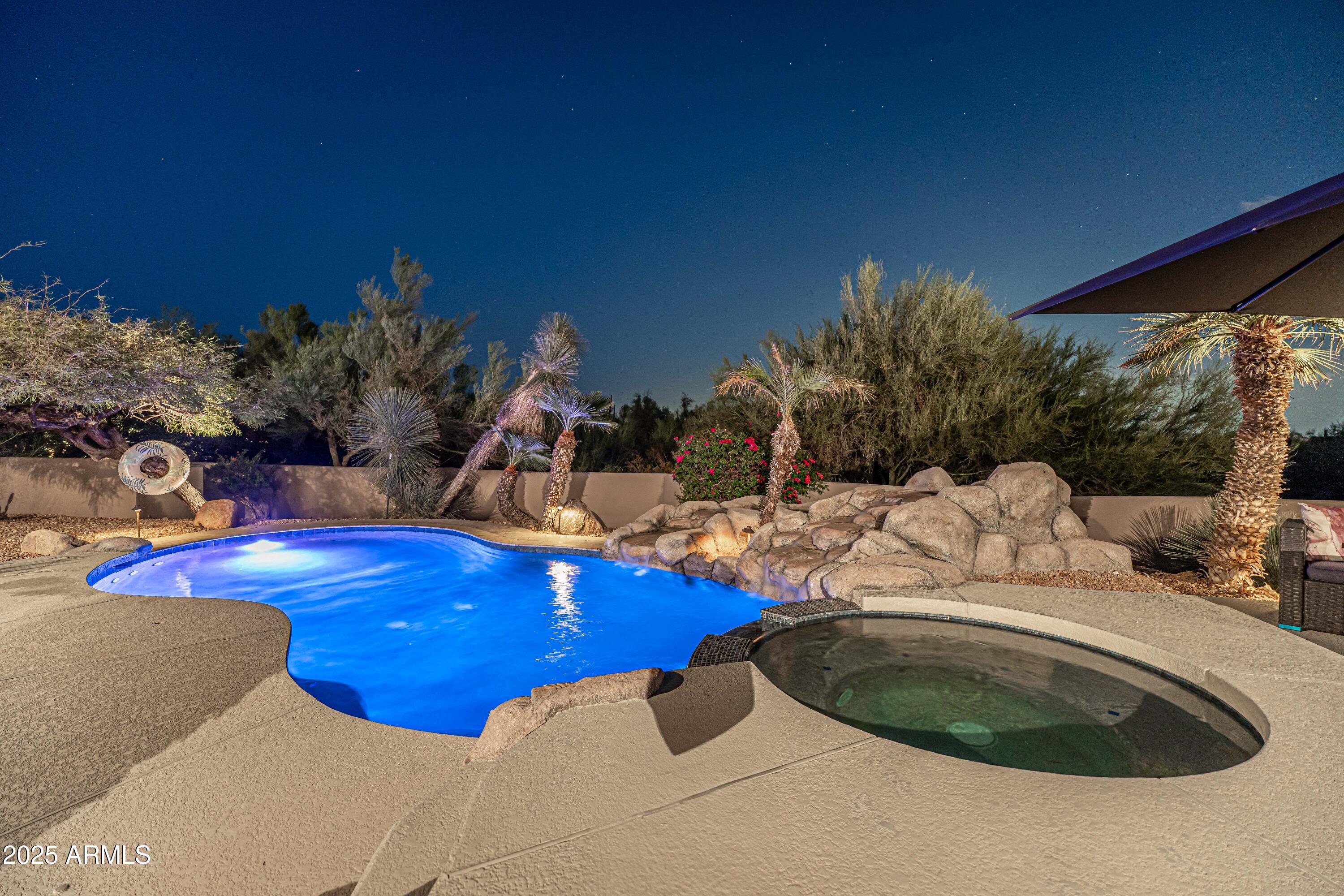 Scottsdale, Arizona 85255, United States, 4 Bedrooms Bedrooms, ,4 BathroomsBathrooms,Residential,Pending,204608