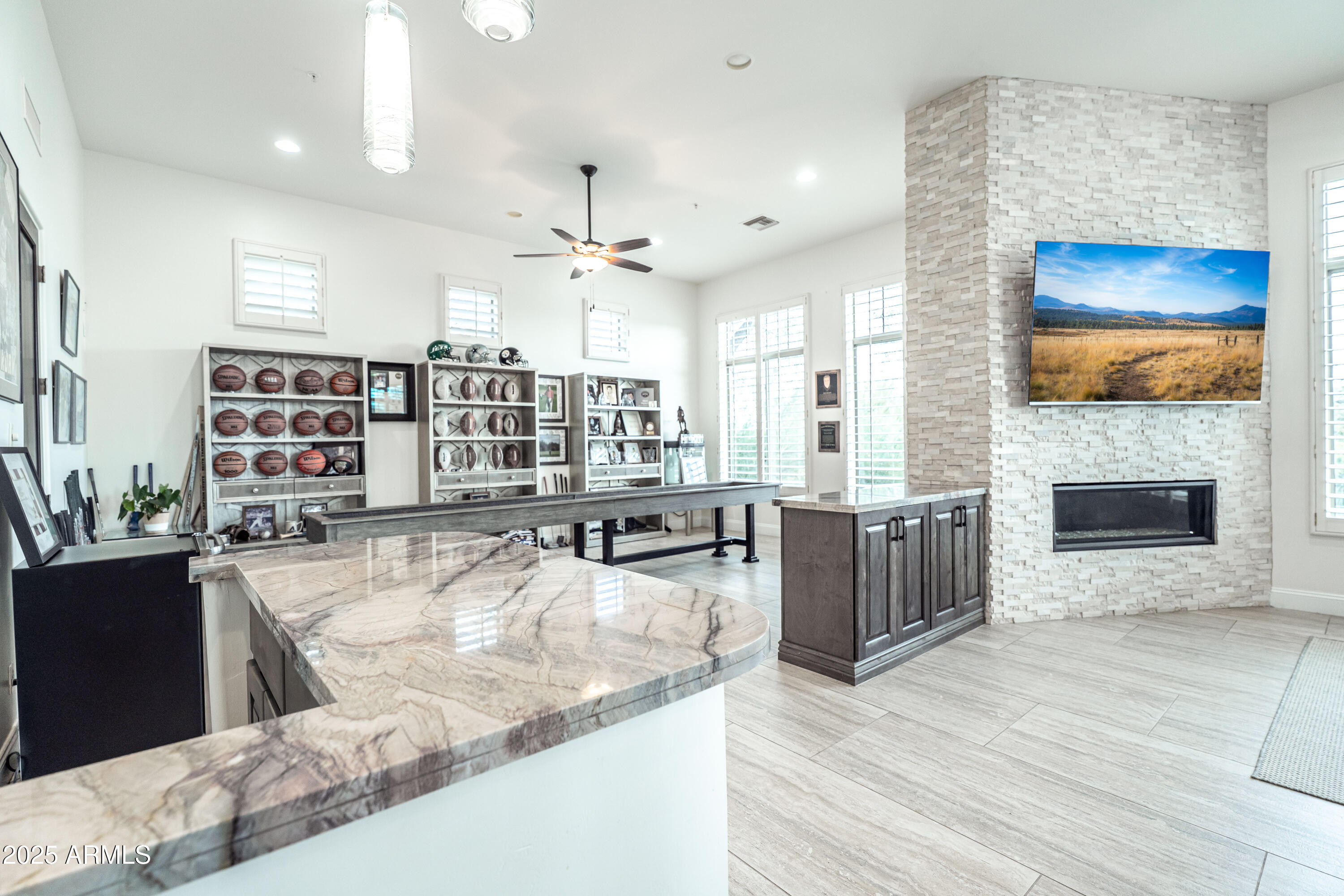 Scottsdale, Arizona 85255, United States, 4 Bedrooms Bedrooms, ,4 BathroomsBathrooms,Residential,Pending,204608