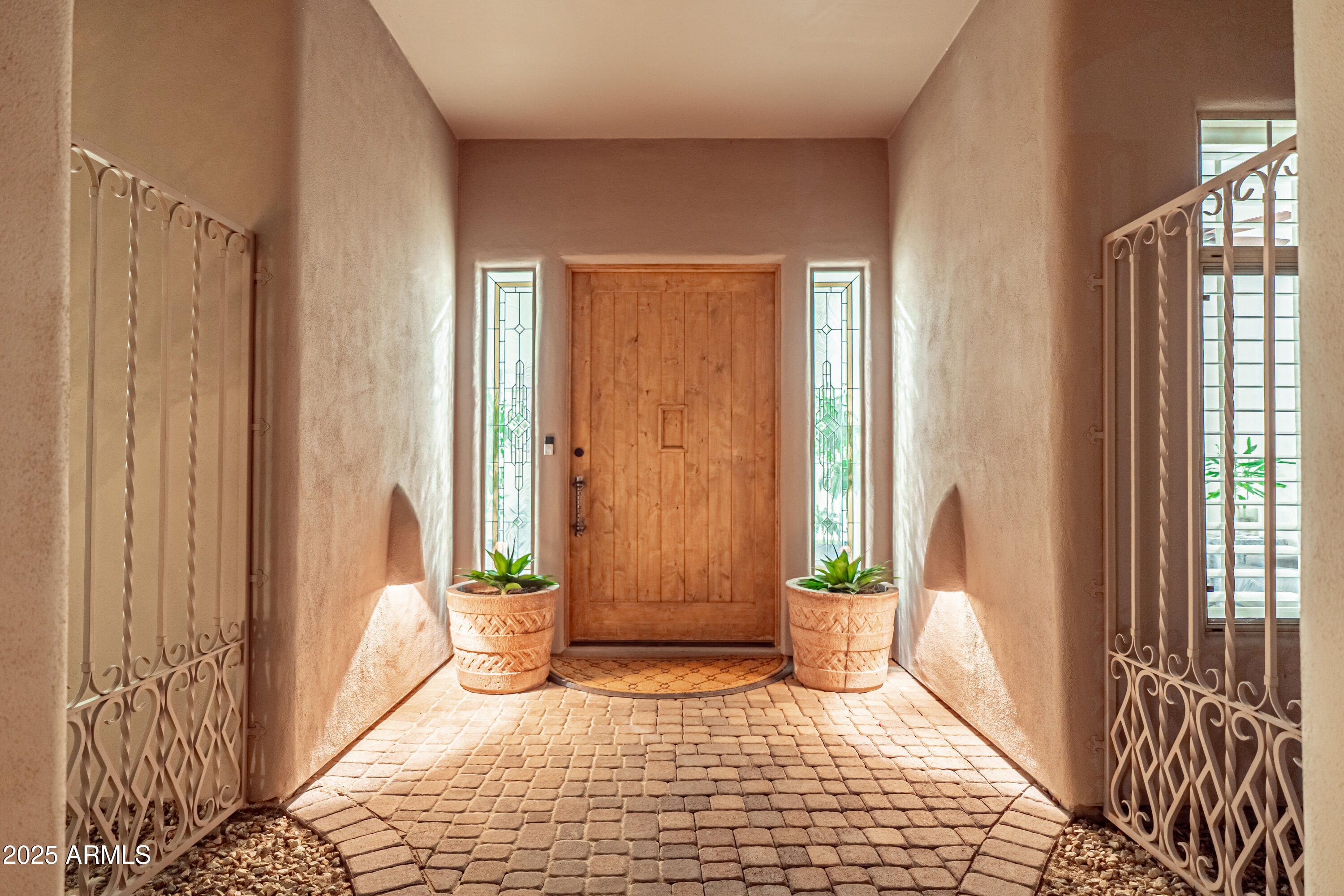 Scottsdale, Arizona 85255, United States, 4 Bedrooms Bedrooms, ,4 BathroomsBathrooms,Residential,Pending,204608