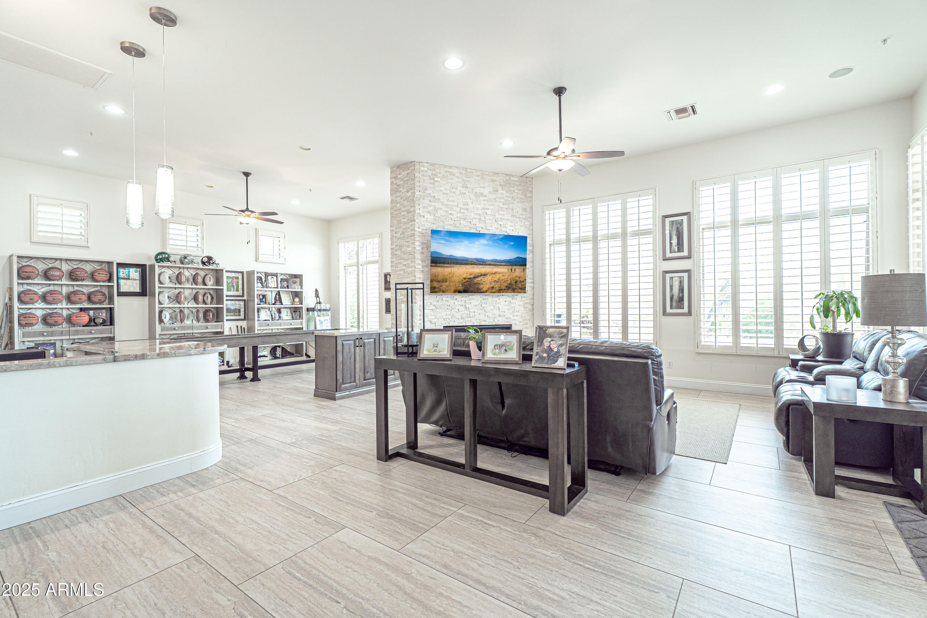 Scottsdale, Arizona 85255, United States, 4 Bedrooms Bedrooms, ,4 BathroomsBathrooms,Residential,Pending,204608