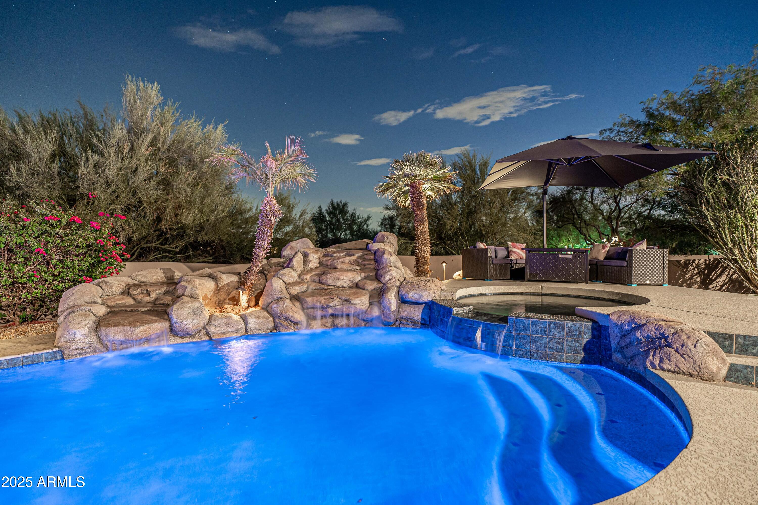 Scottsdale, Arizona 85255, United States, 4 Bedrooms Bedrooms, ,4 BathroomsBathrooms,Residential,Pending,204608