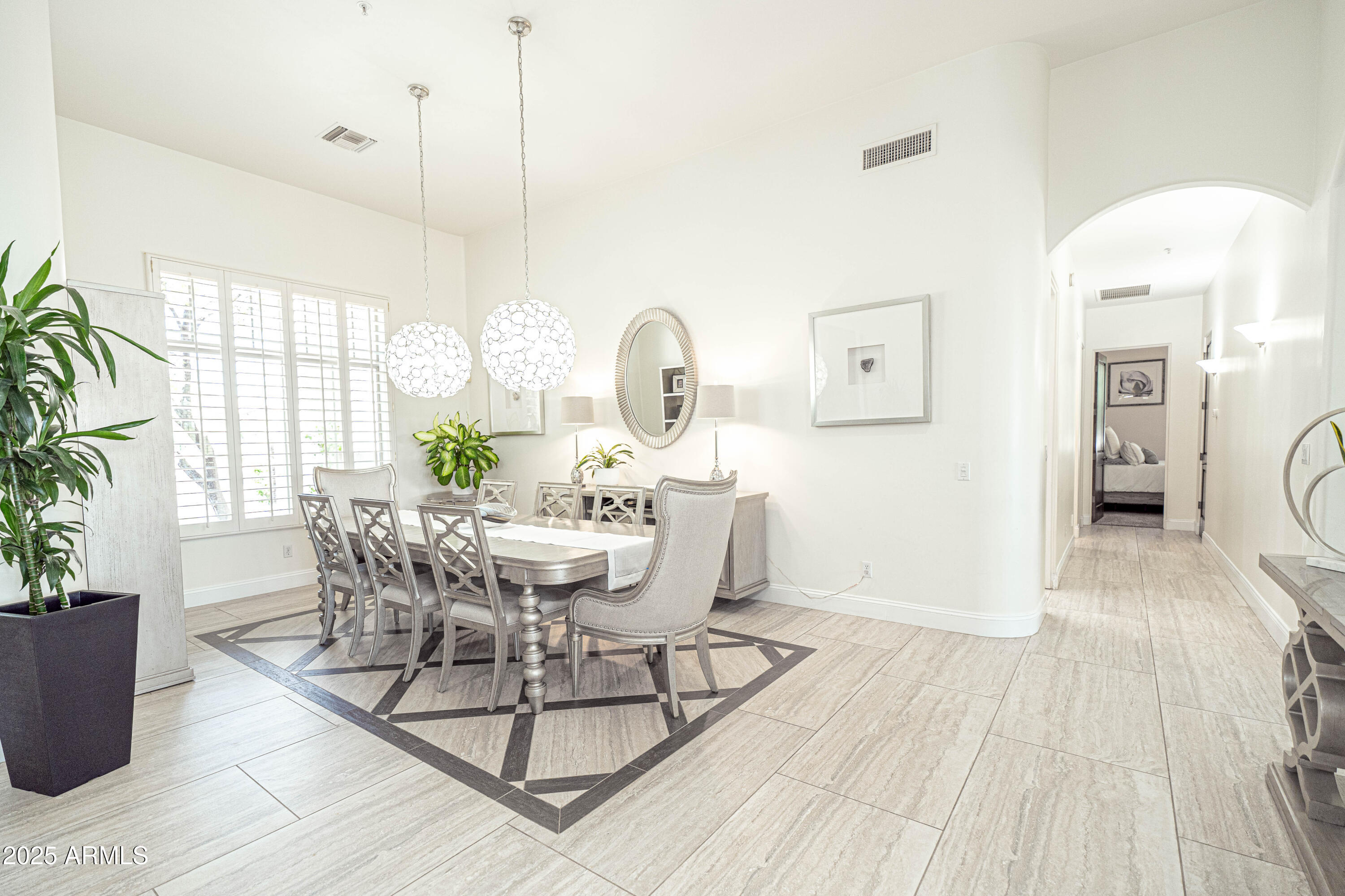 Scottsdale, Arizona 85255, United States, 4 Bedrooms Bedrooms, ,4 BathroomsBathrooms,Residential,Pending,204608