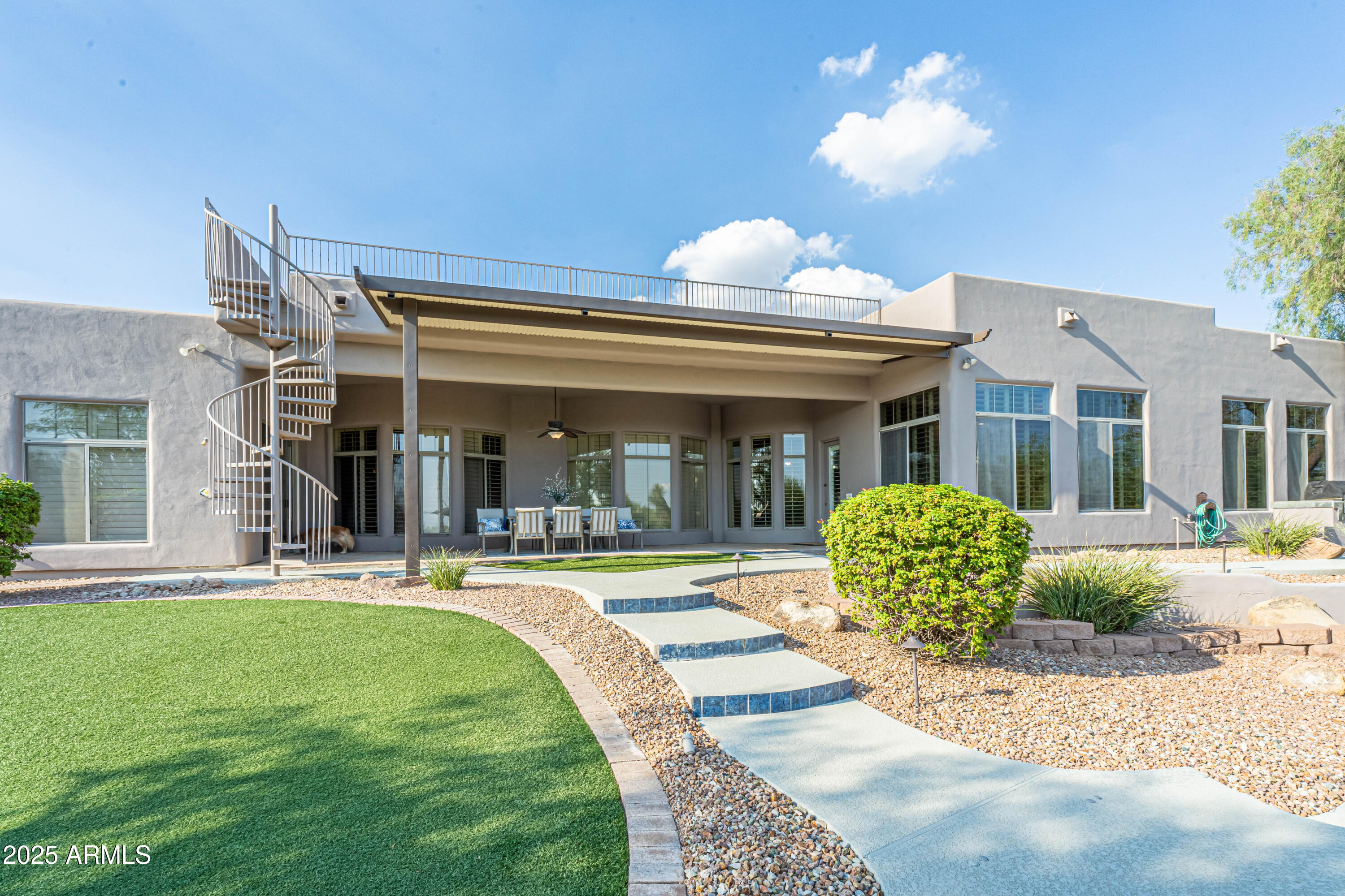 Scottsdale, Arizona 85255, United States, 4 Bedrooms Bedrooms, ,4 BathroomsBathrooms,Residential,Pending,204608