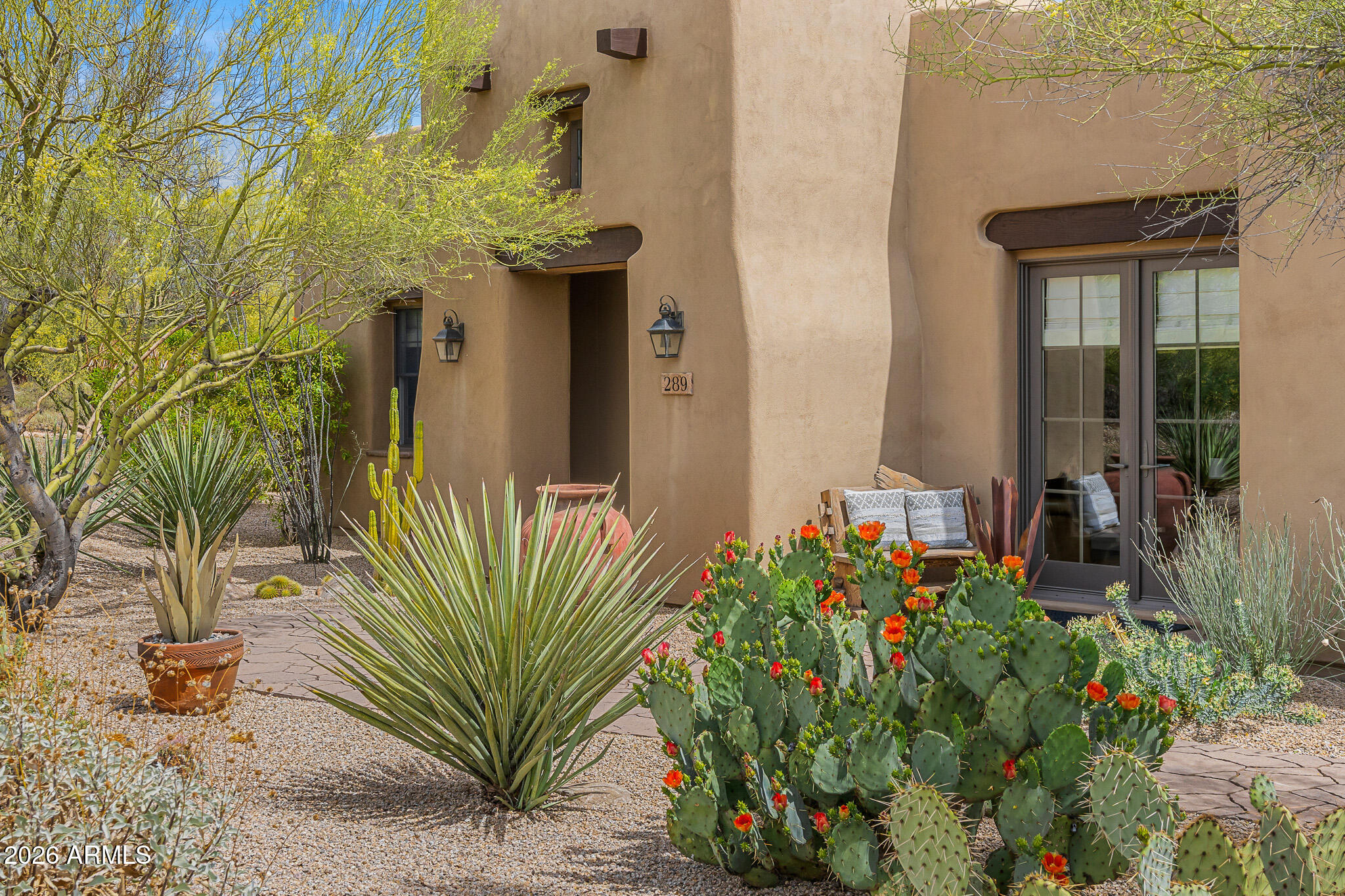 8300 E Dixileta Drive 289