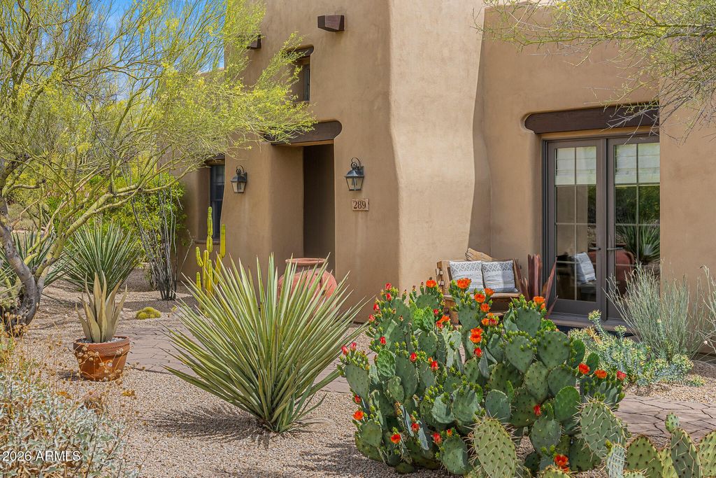 Photo of 8300 E Dixileta Drive #289, Scottsdale, AZ 85266 (MLS # 7012126)