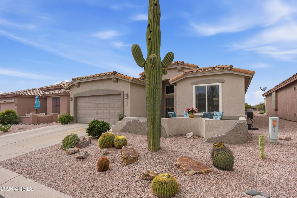 Photo of 6570 S Front Nine Drive, Gold Canyon, AZ 85118 (MLS # 6996265)