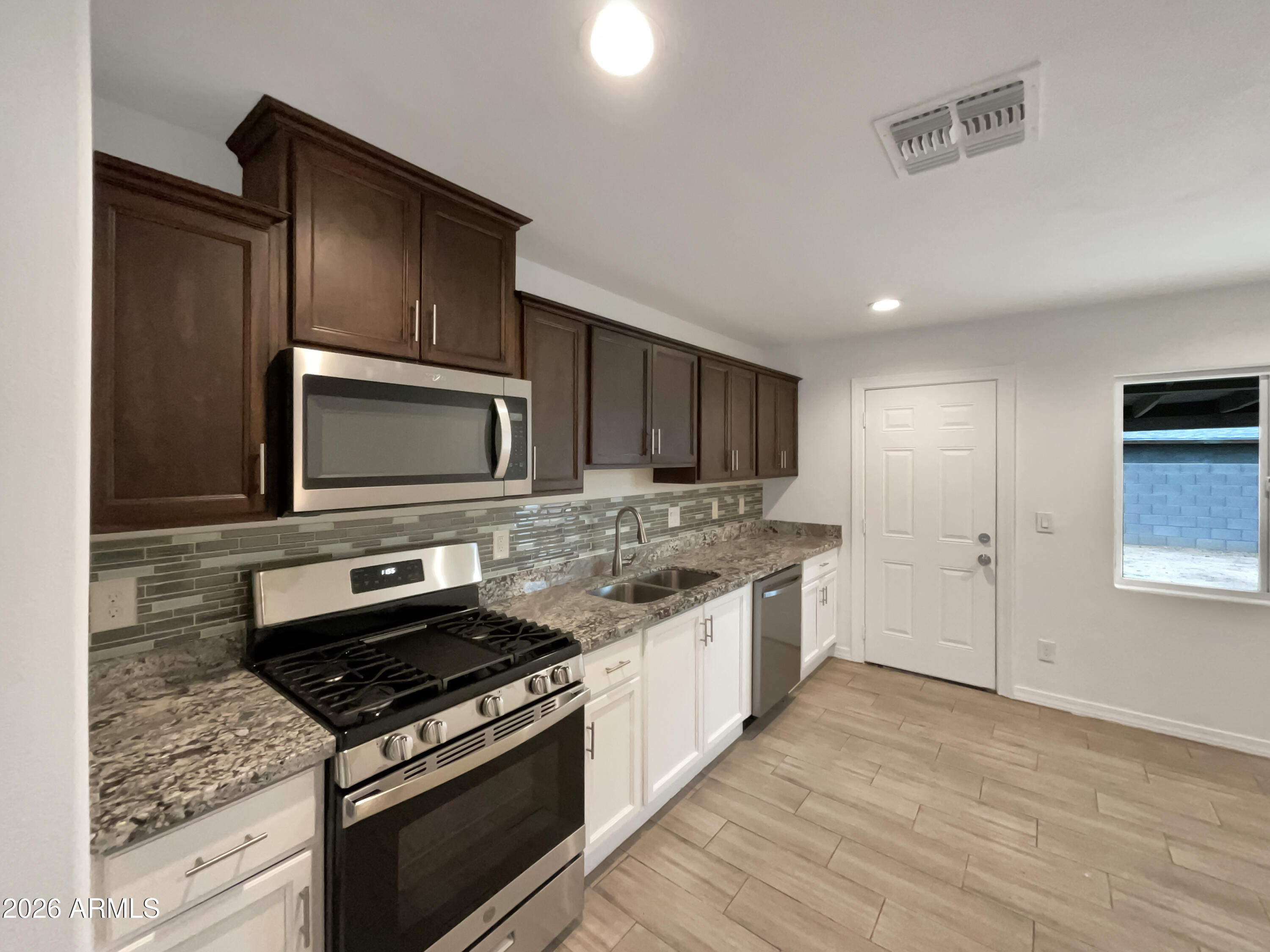 1838 W ALTA VISTA Road