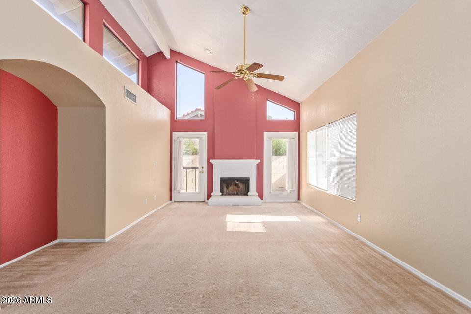 2671 N TAMARISK Street