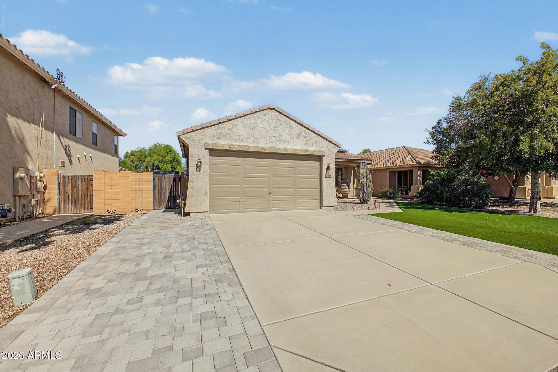 1054 E PRESS Road