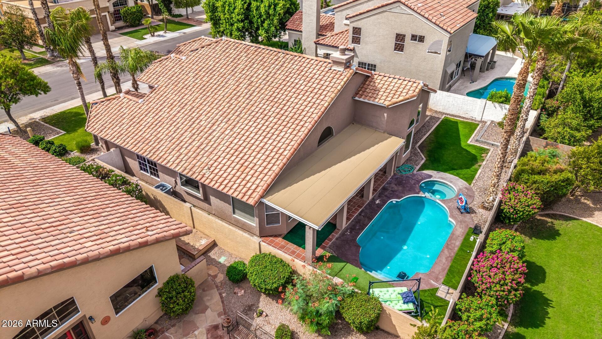 1218 E AZURE SEA Lane