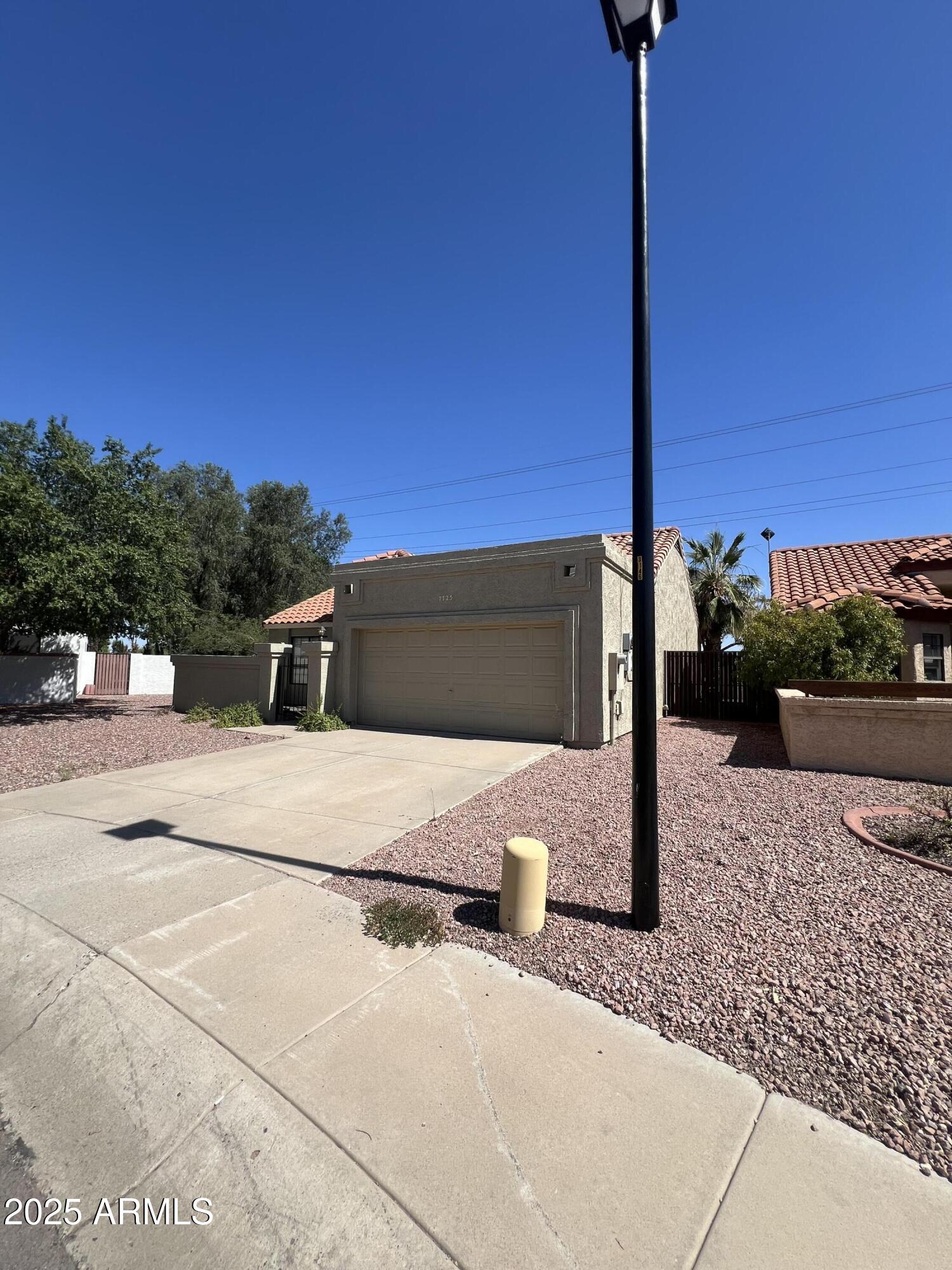 7725 W MCRAE Way W