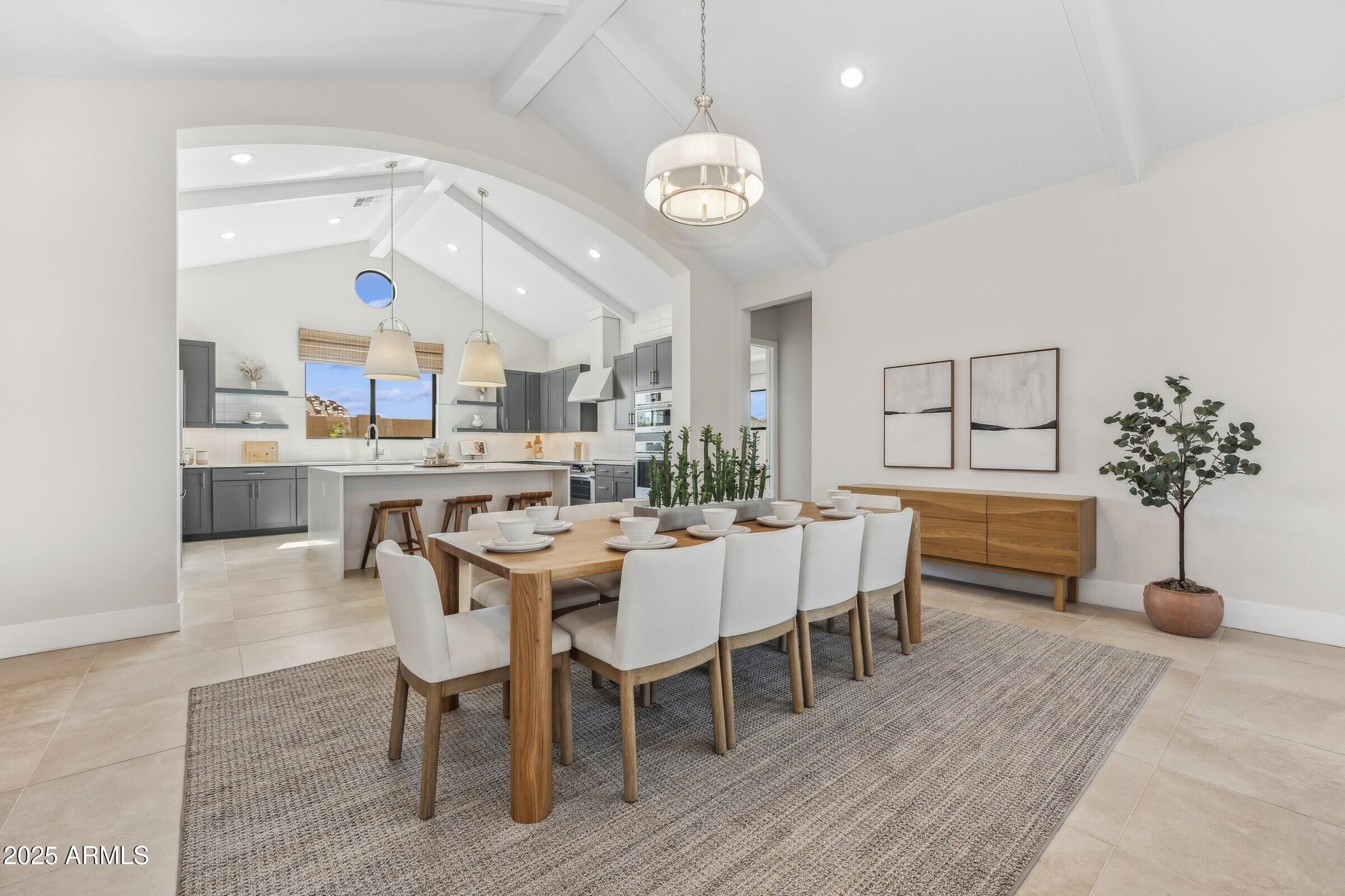 668 E Greenback Drive