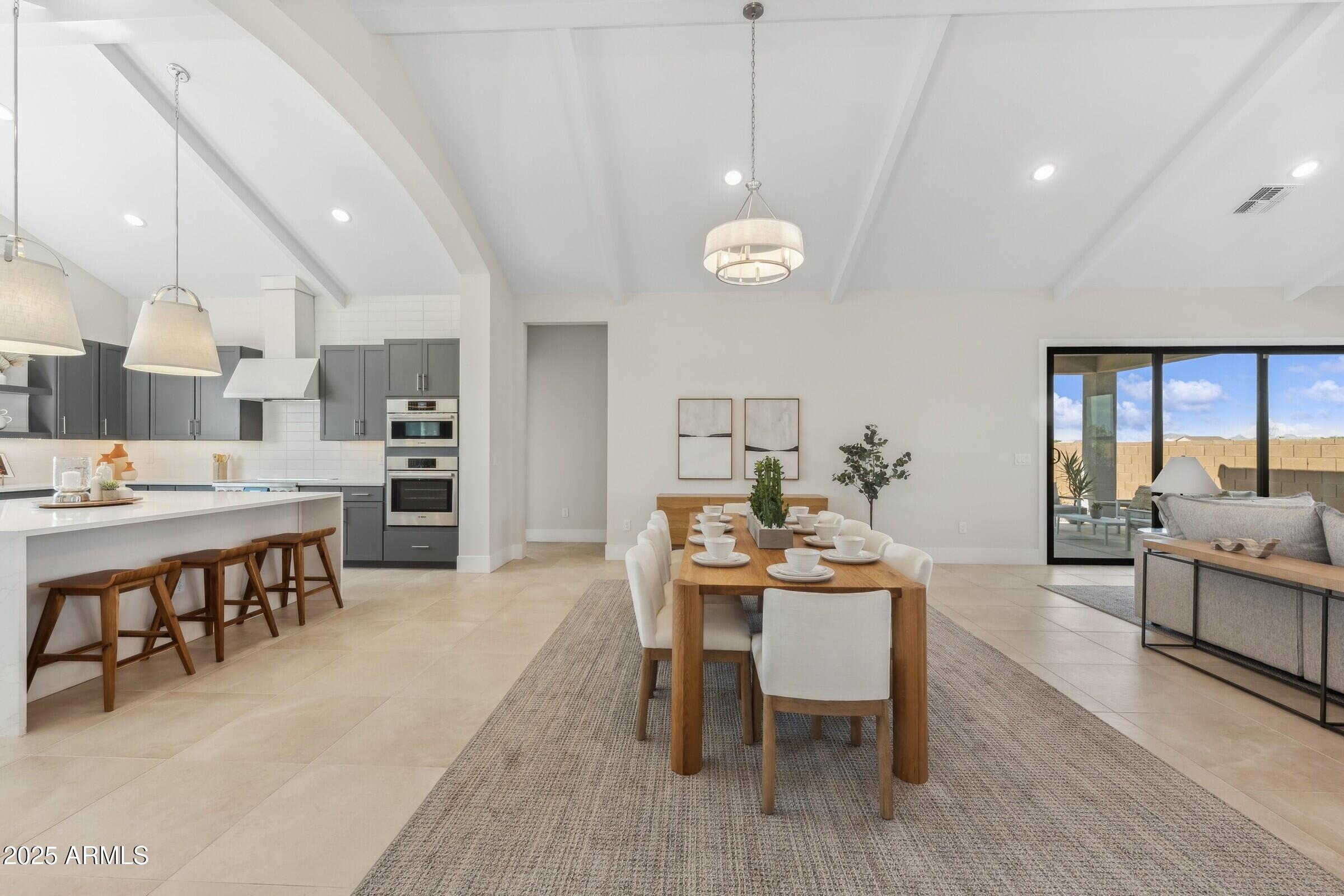 668 E Greenback Drive